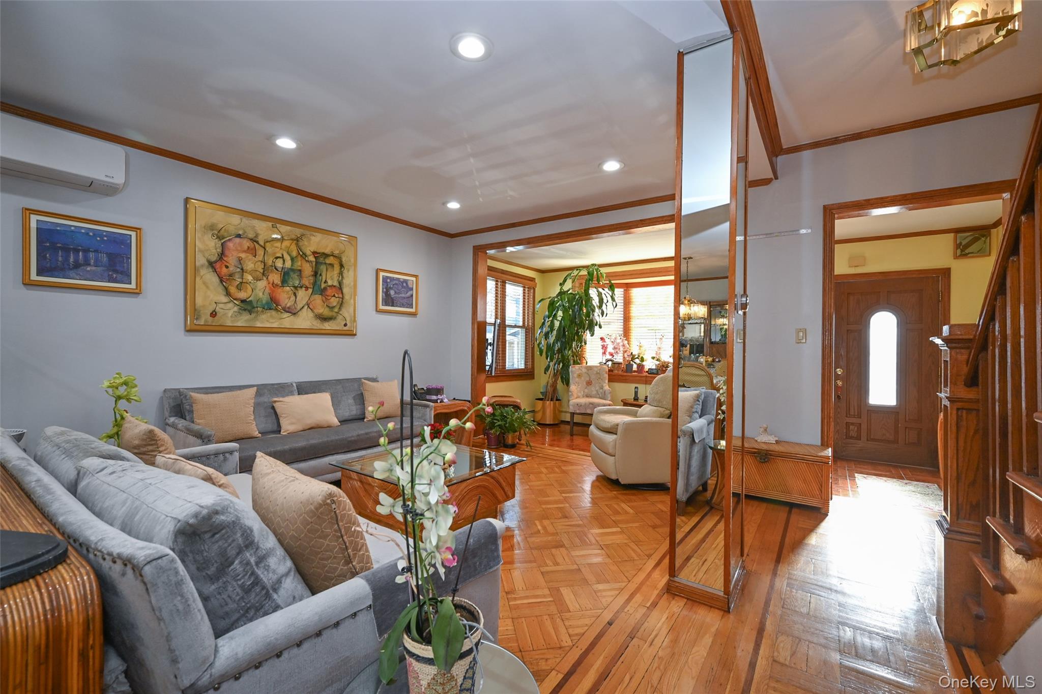 #3 photo, 9603 42nd Avenue, Куинс ‖ Corona , NY 11368