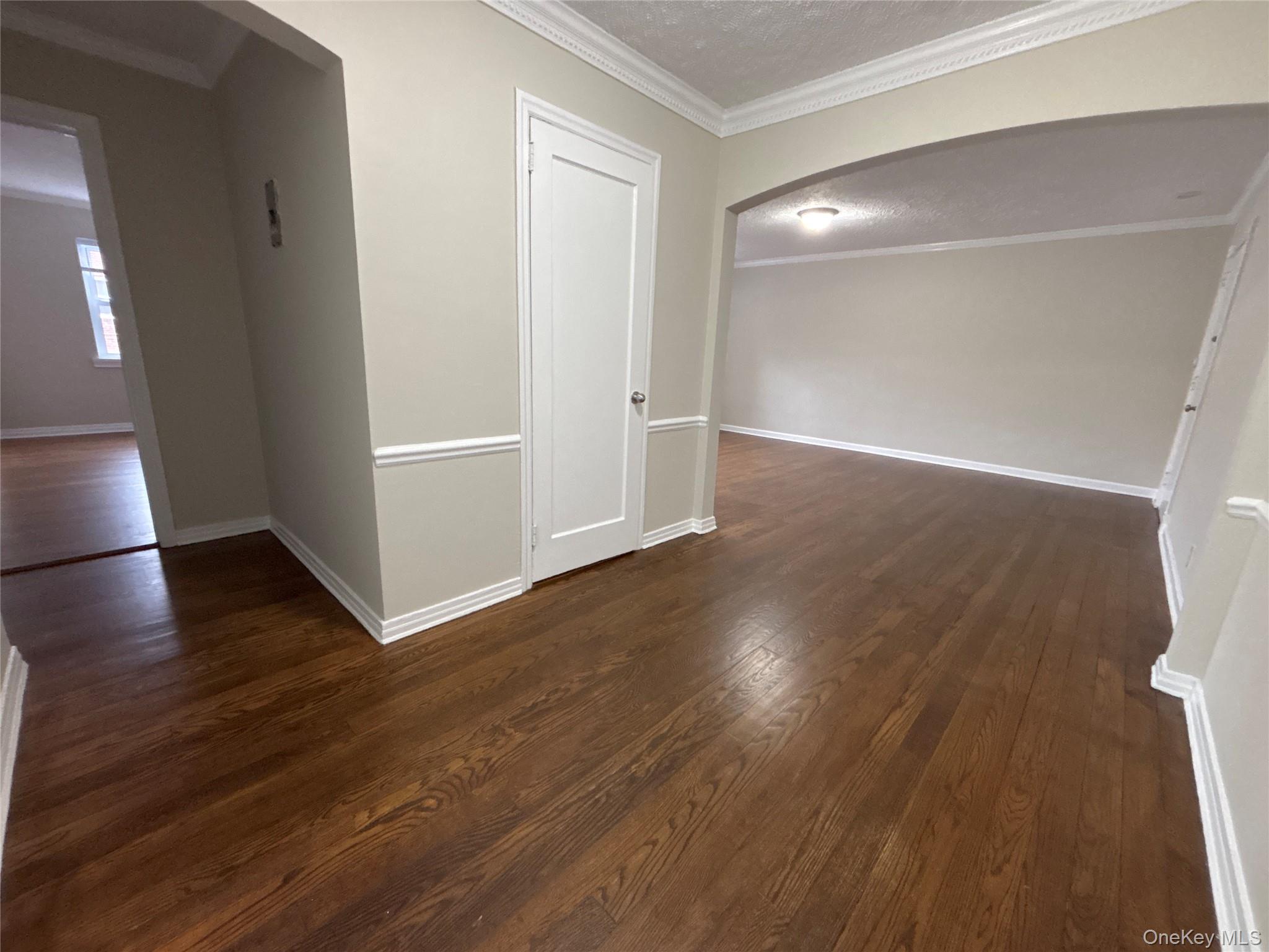 #15 photo, 28 Linden Street, नासाउ काउंटी Great Neck , NY 11021