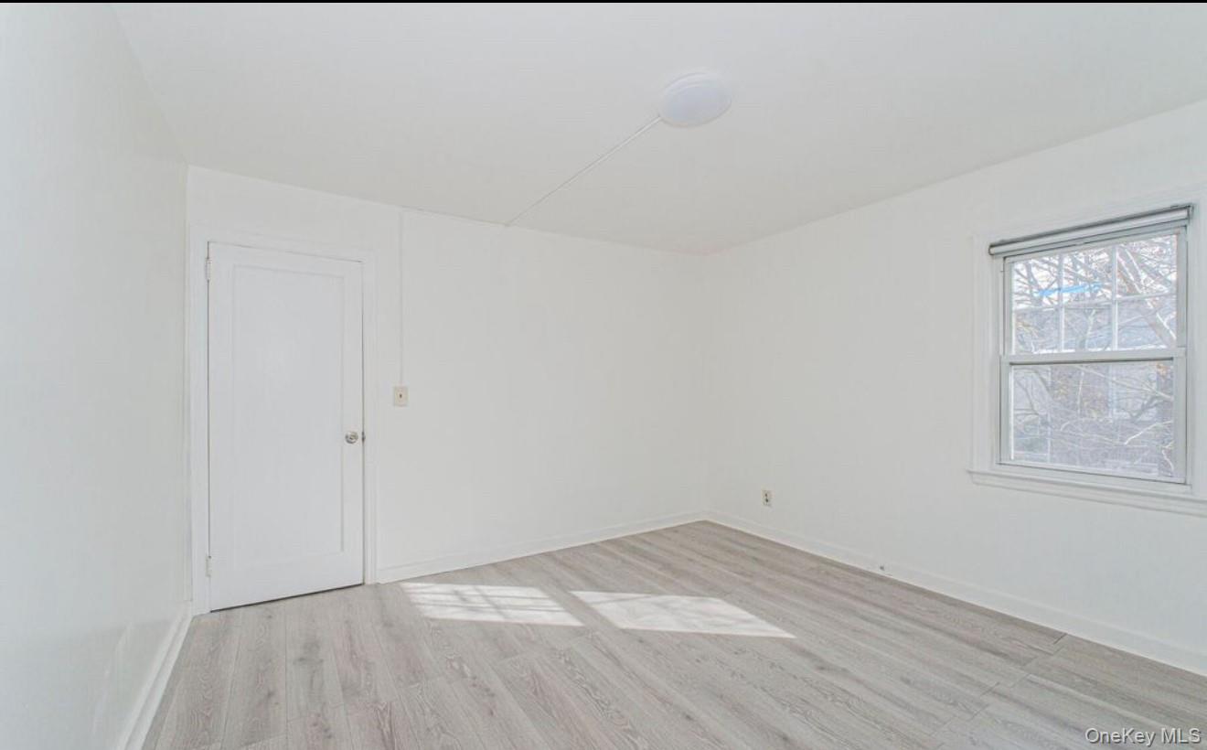 #17 photo, 297 Otis Avenue, Staten Island , NY 10306