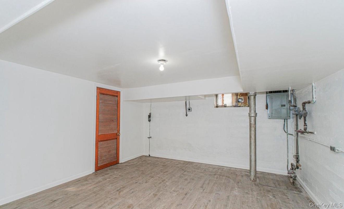 #18 photo, 297 Otis Avenue, Staten Island , NY 10306