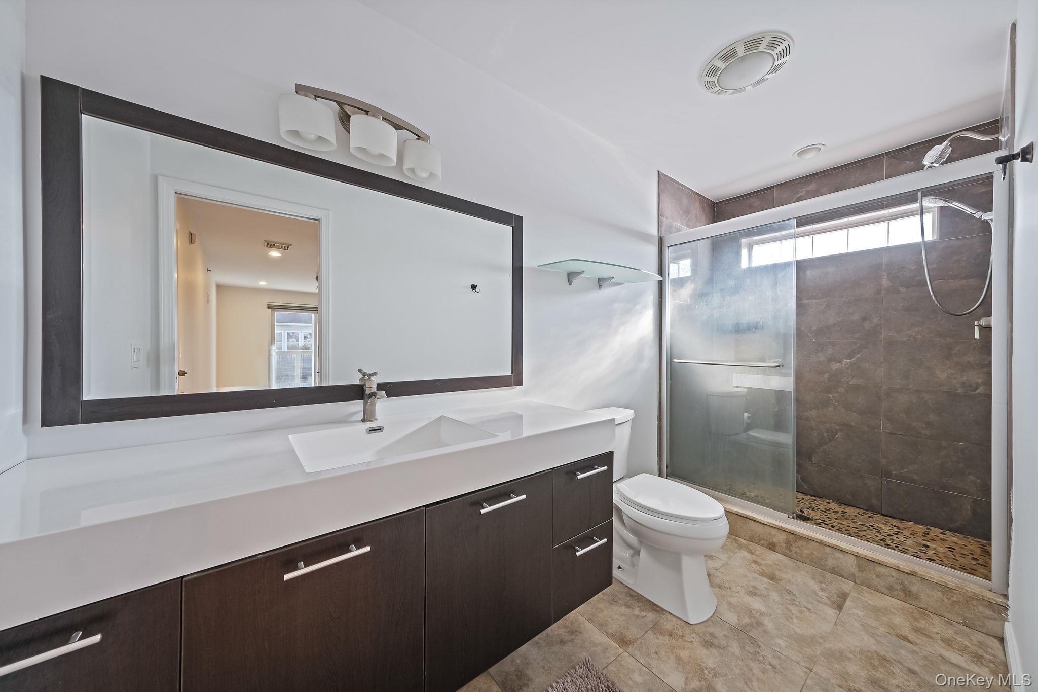 #16 photo, 80 Nebraska Street, नासाउ काउंटी Long Beach , NY 11561