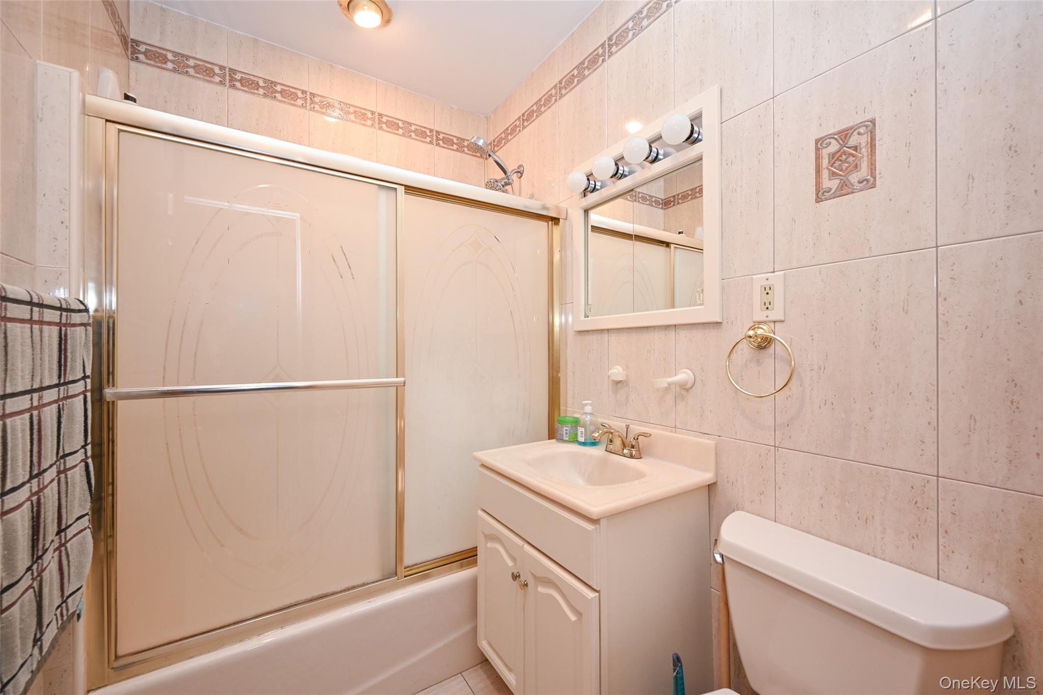 #15 photo, 9601 42nd Avenue, Corona , NY 11368