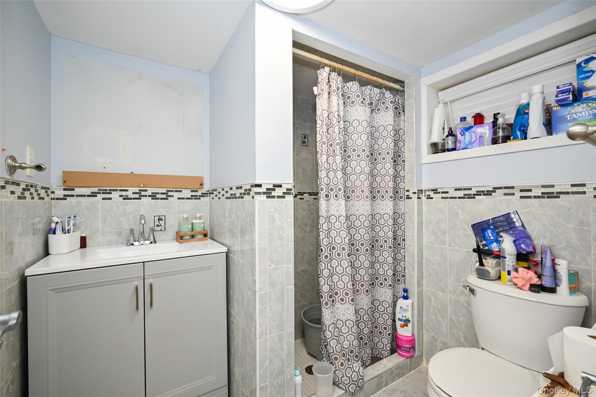 #7 photo, 9601 42nd Avenue, Corona , NY 11368