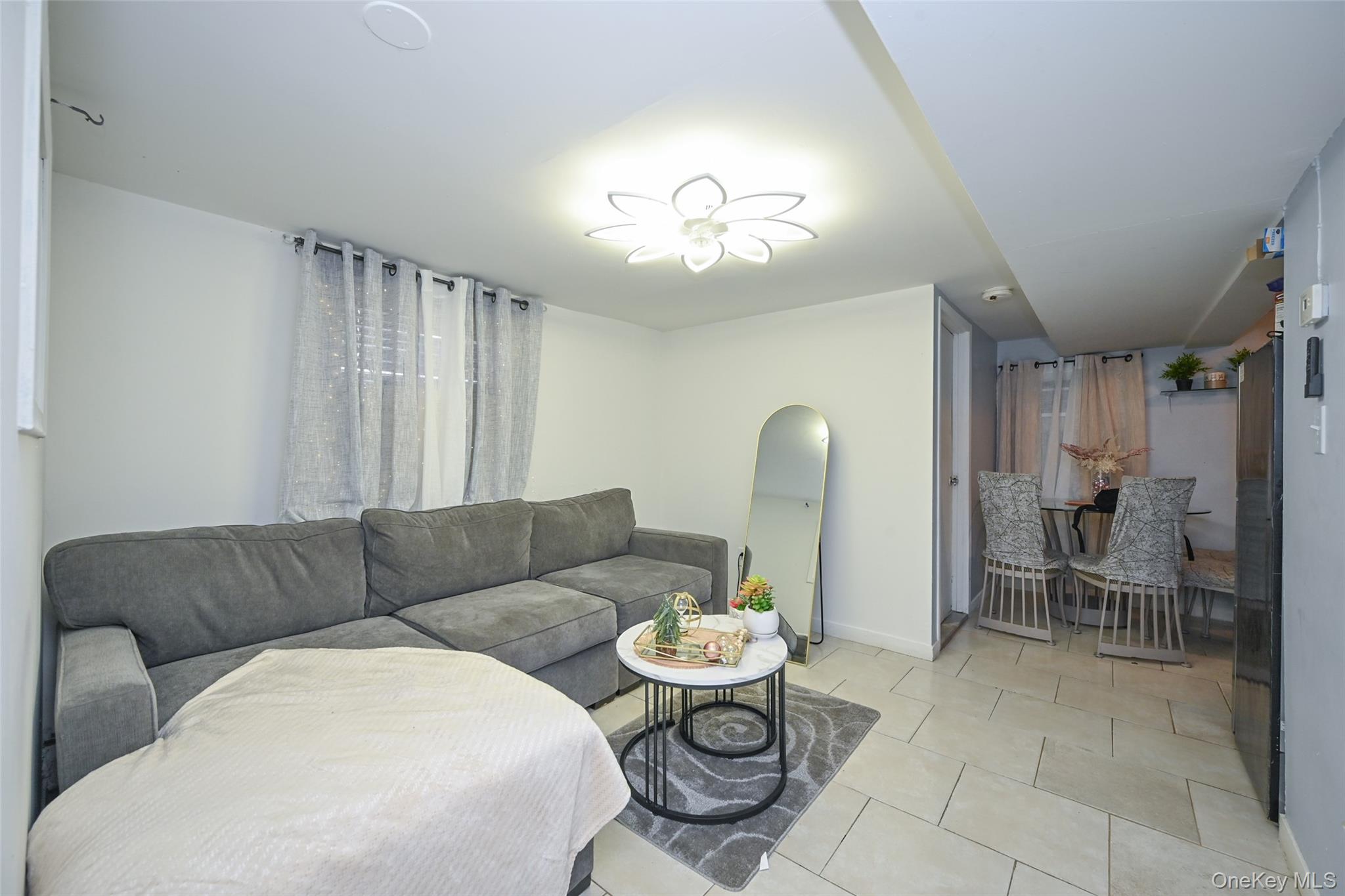 #8 photo, 9601 42nd Avenue, Corona , NY 11368