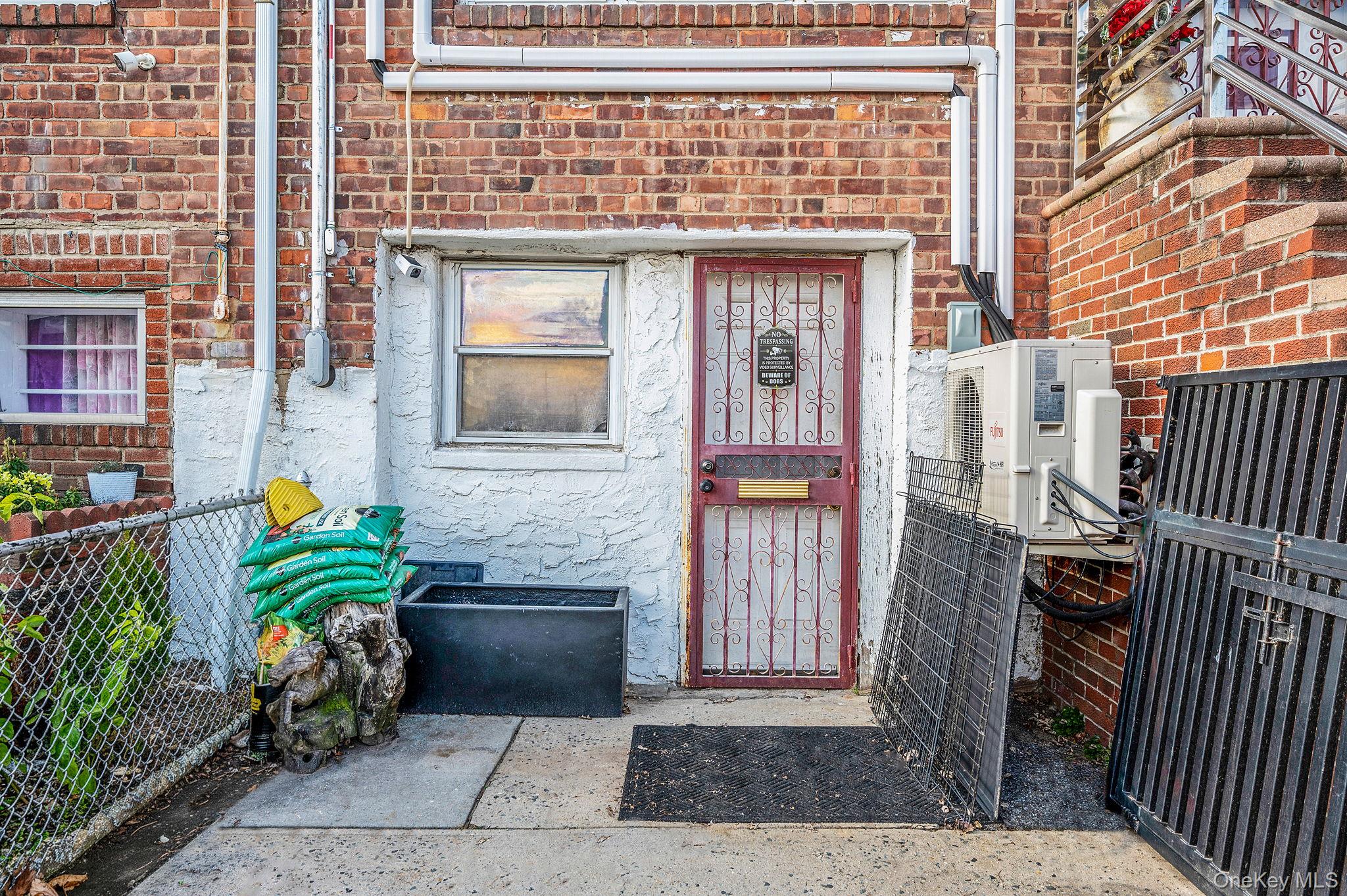 #2 photo, 17949 Eveleth Road, Springfield Gardens , NY 11434