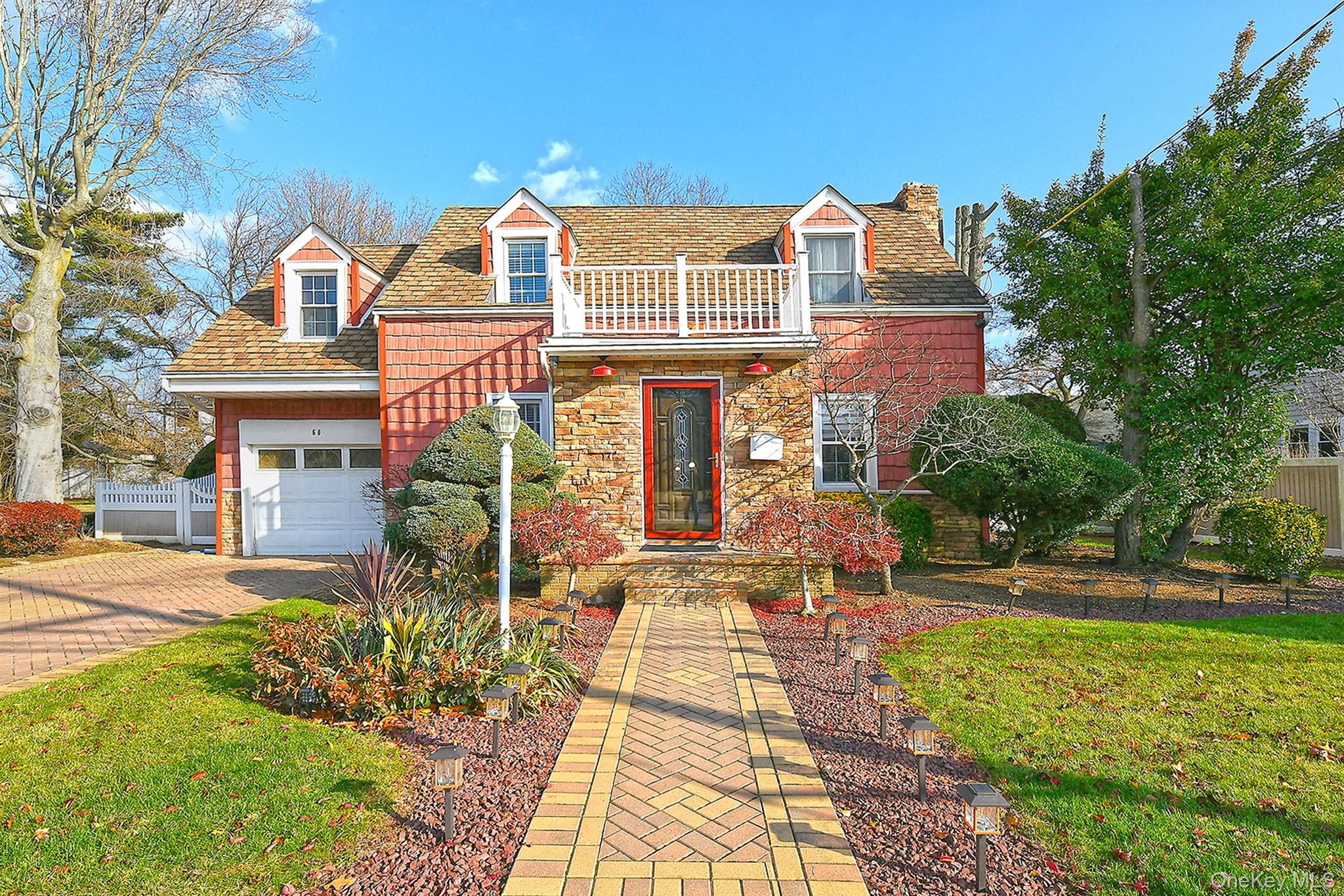 #1 photo, 60 Connecticut Avenue, नासाउ काउंटी Freeport , NY 11520