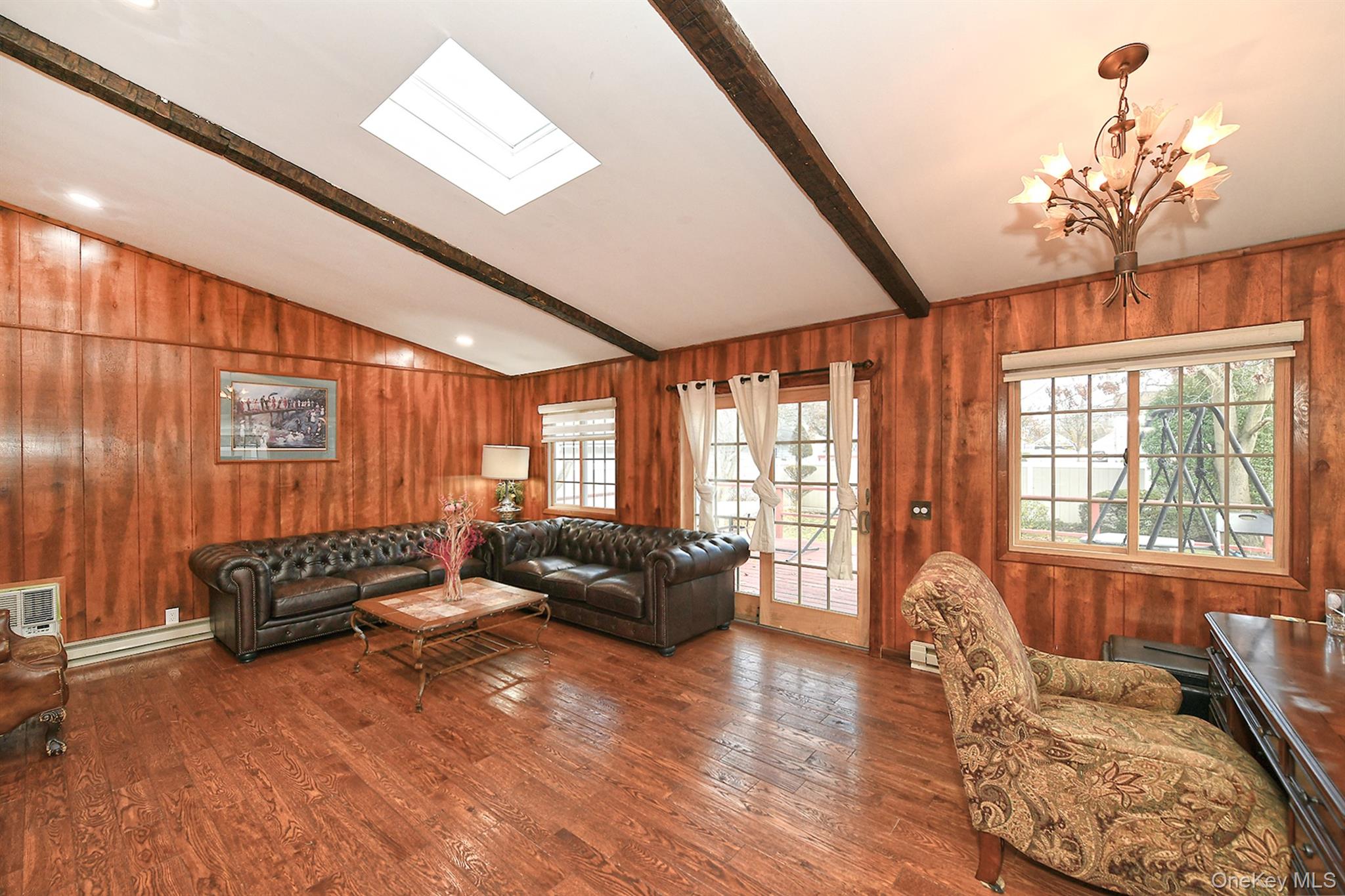 #18 photo, 60 Connecticut Avenue, नासाउ काउंटी Freeport , NY 11520