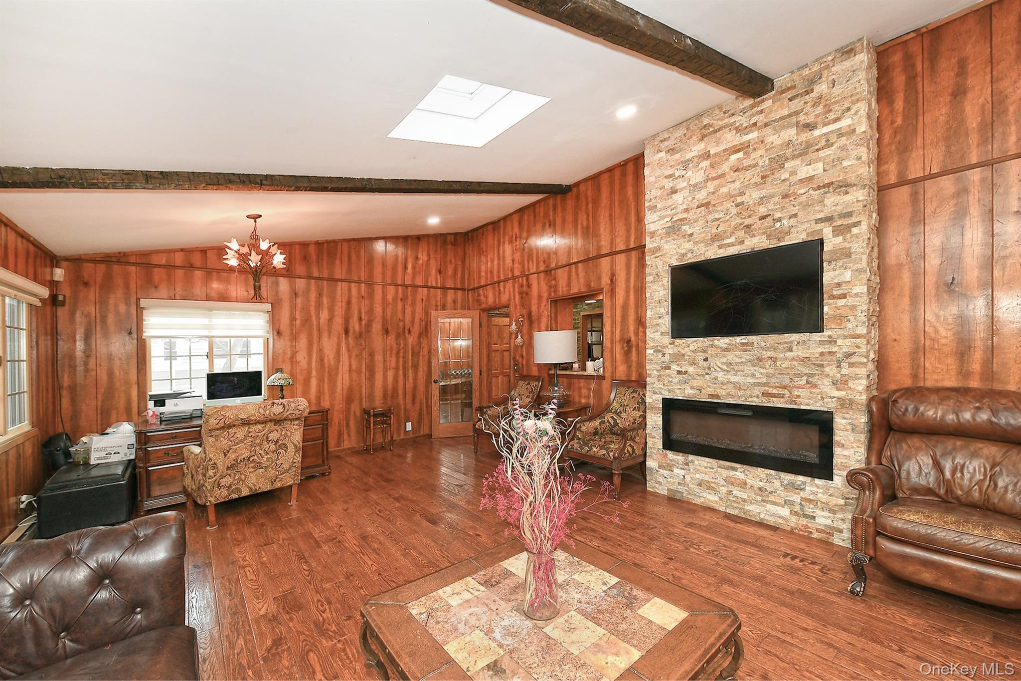 #19 photo, 60 Connecticut Avenue, नासाउ काउंटी Freeport , NY 11520