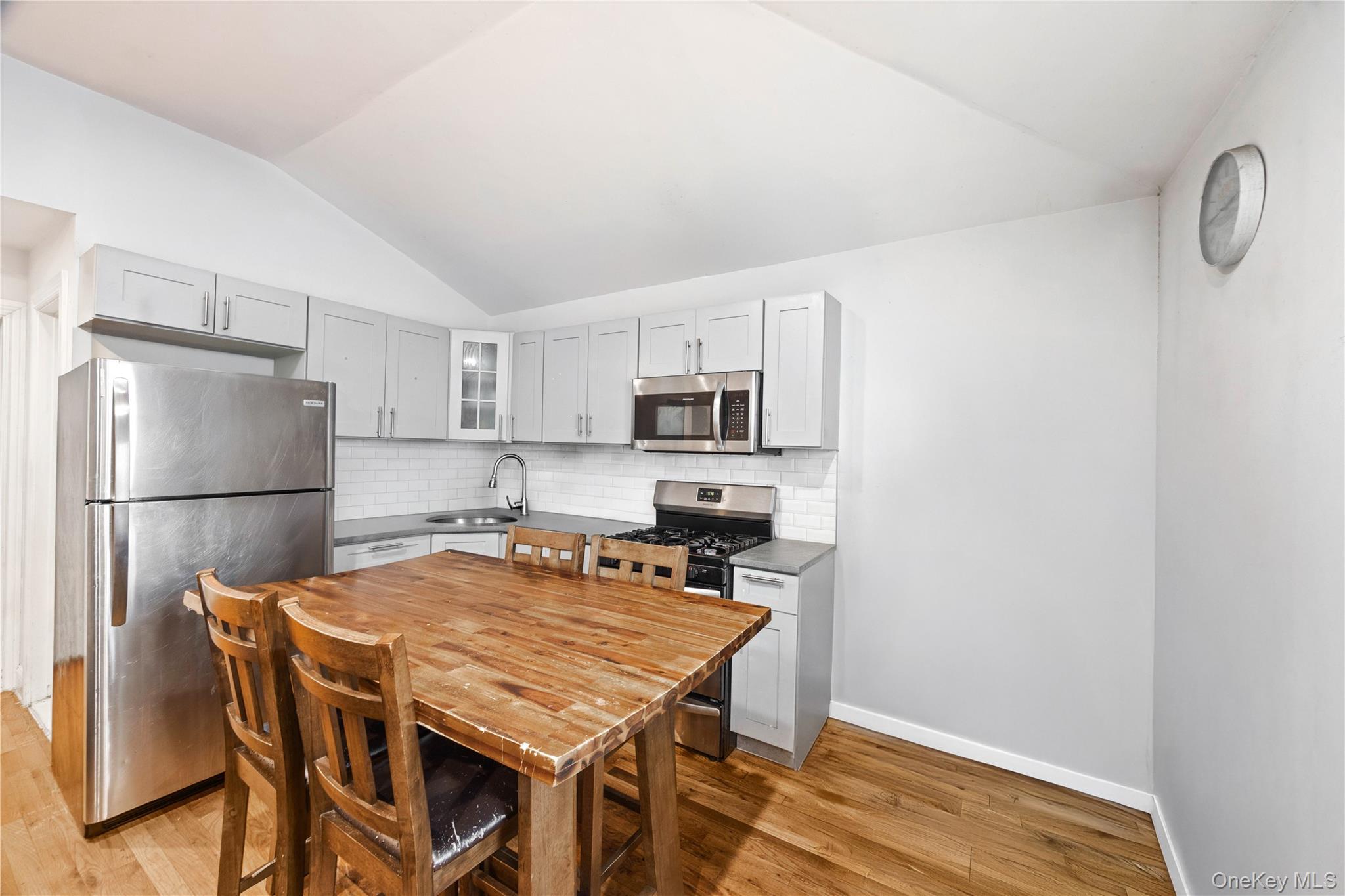 #5 photo, 2611 Decatur Avenue, Bronx , NY 10458
