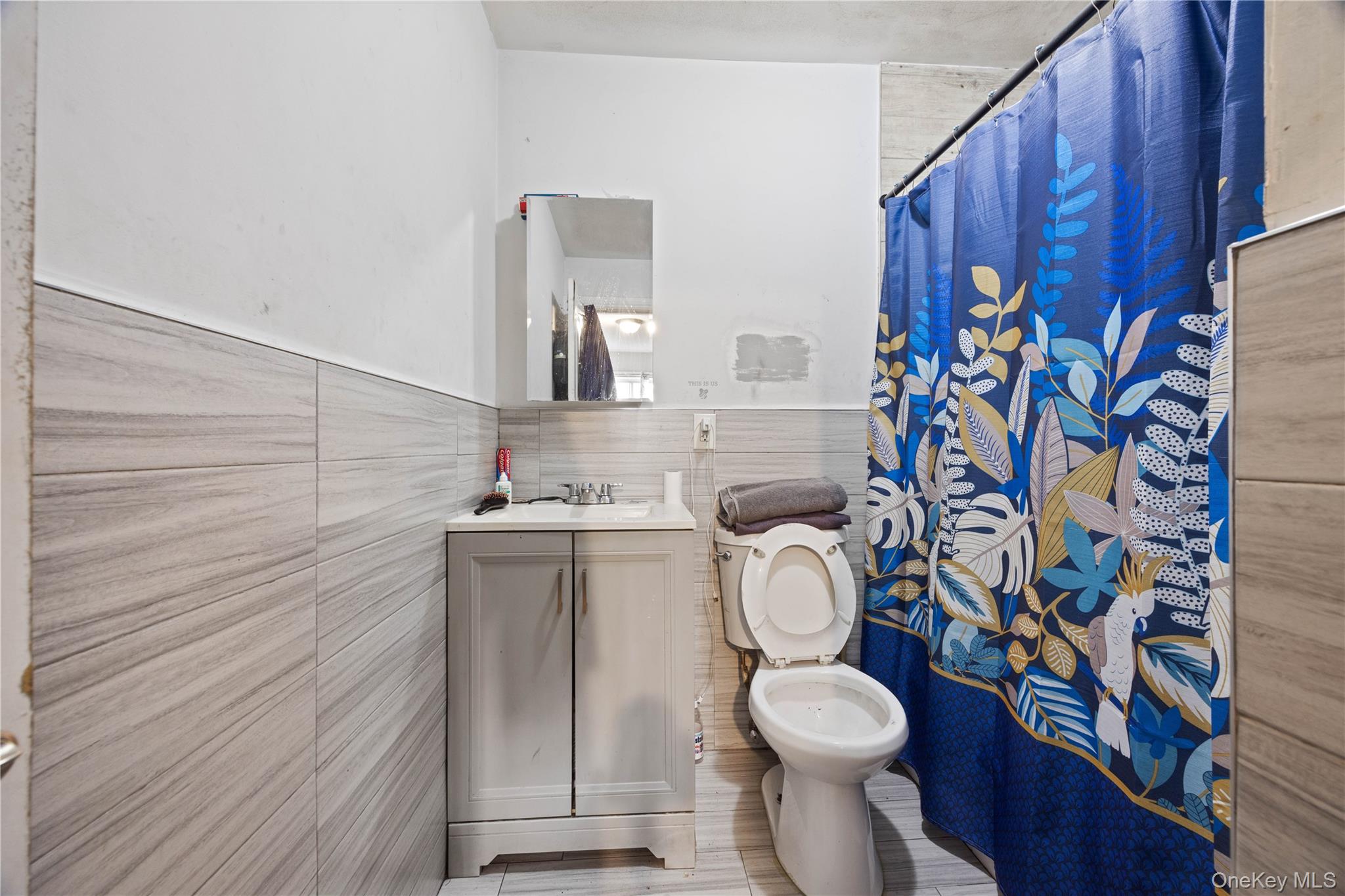 #8 photo, 2611 Decatur Avenue, Bronx , NY 10458