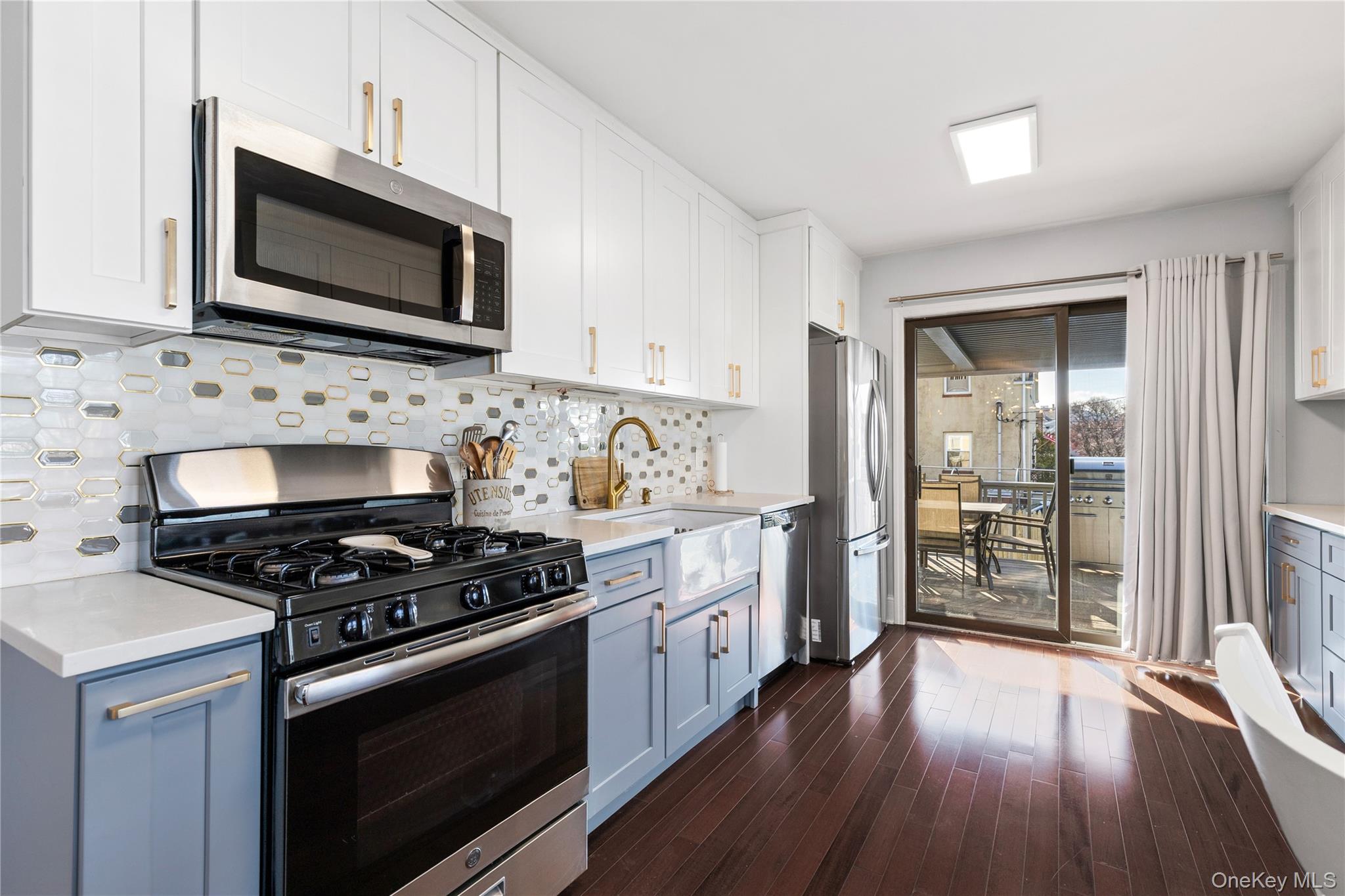 #10 photo, 40 Oak Street, Harrison , NY 10528