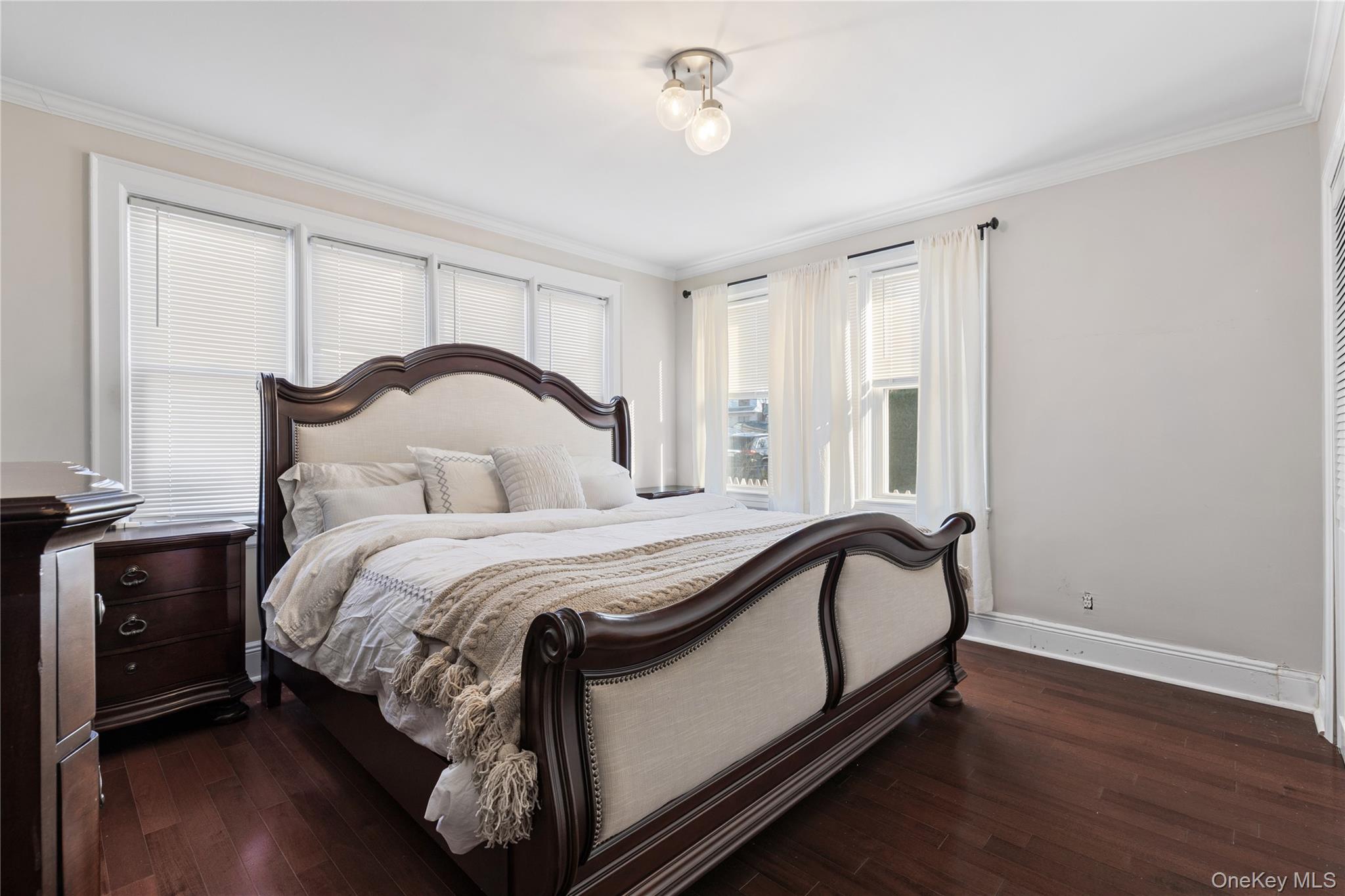 #11 photo, 40 Oak Street, Harrison , NY 10528