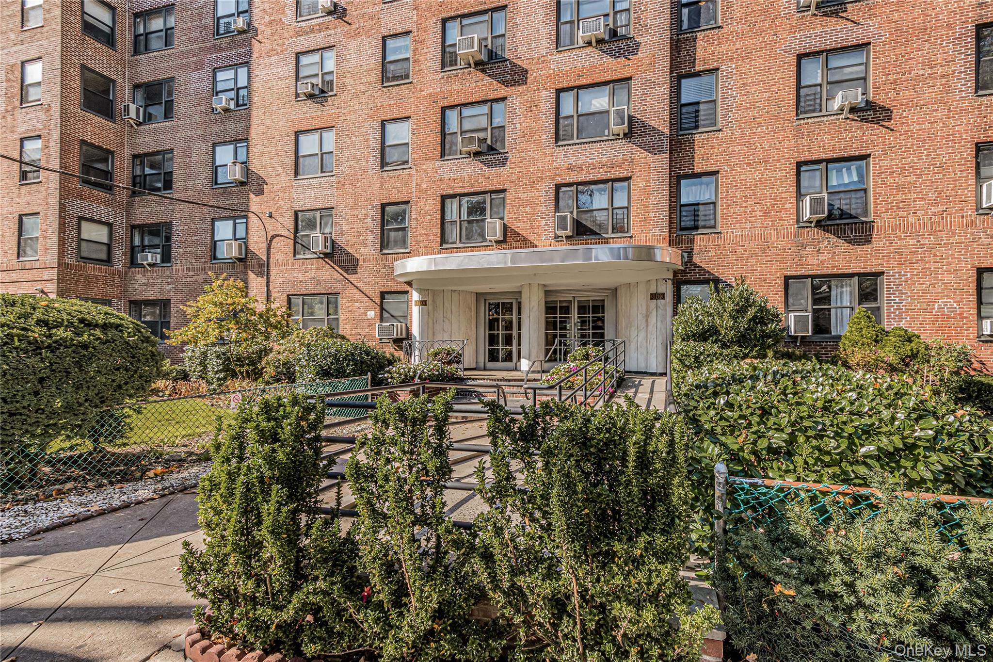 #14 photo, 3103 Fairfield Avenue, Bronx , NY 10463