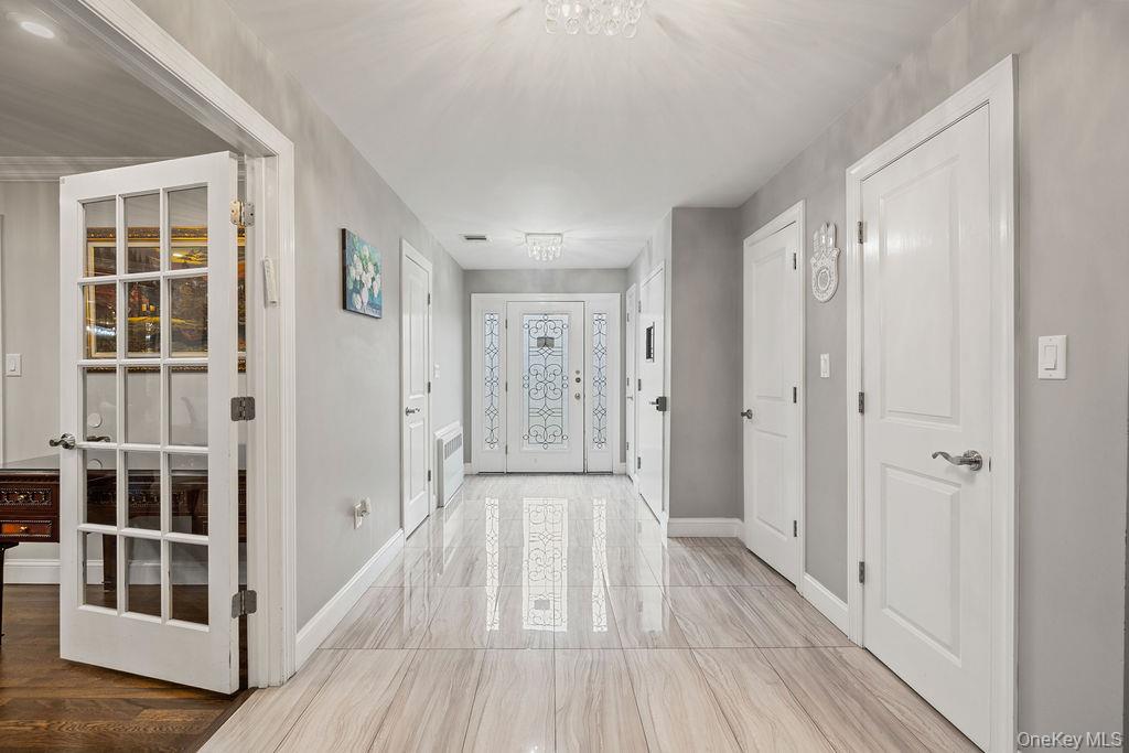 #4 photo, 104 W Maple Avenue, 뉴욕주 Monsey , NY 10952