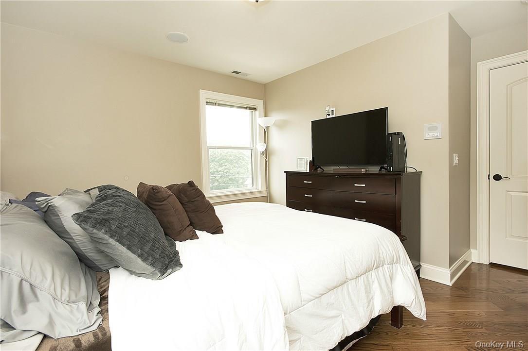 #17 photo, 240 Columbus Avenue, 뉴욕주 West Harrison , NY 10604