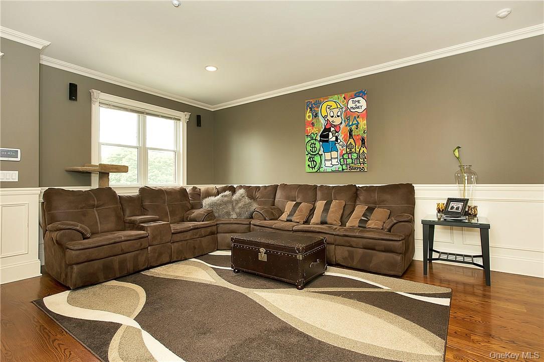 #4 photo, 240 Columbus Avenue, 뉴욕주 West Harrison , NY 10604