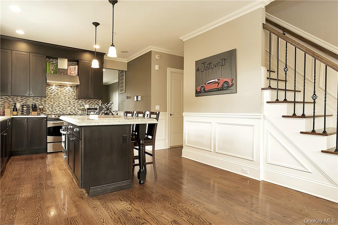 #9 photo, 240 Columbus Avenue, 뉴욕주 West Harrison , NY 10604