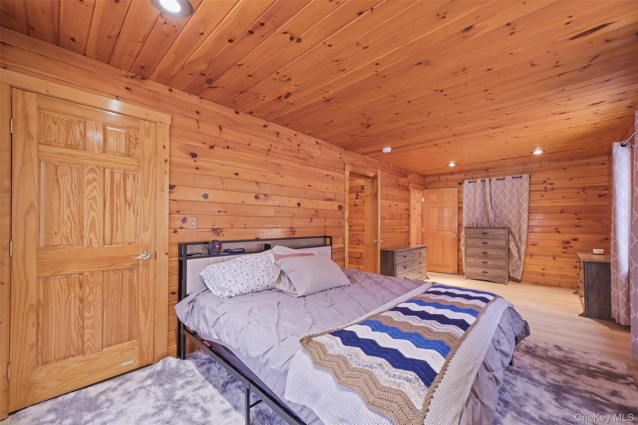 #18 photo, 445 N Quaker Lane, Hyde Park , NY 12538