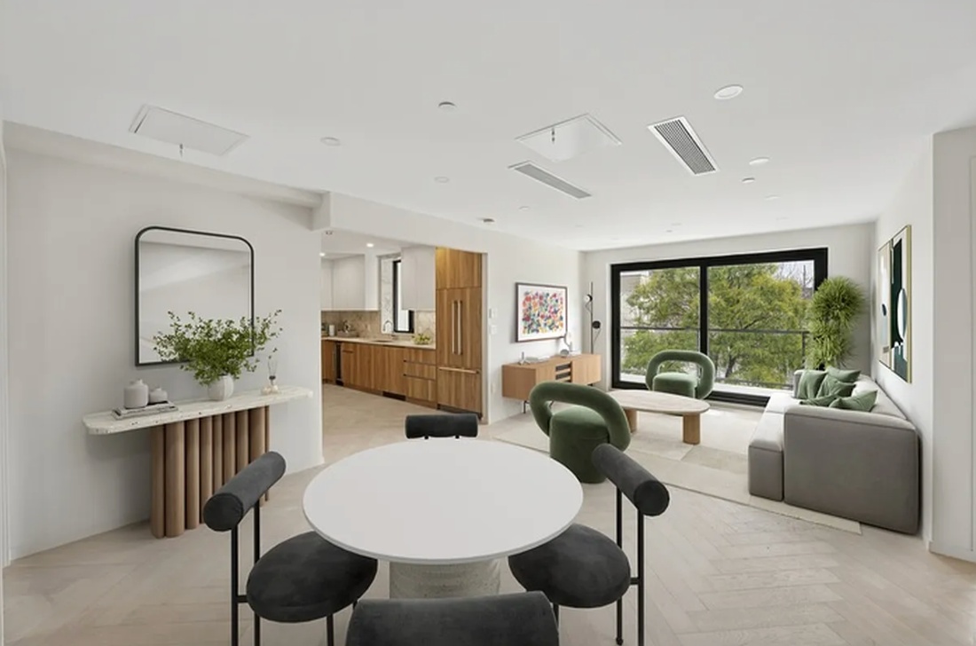 #3 photo, 390 Manhattan Avenue, Бруклин ‖ East Williamsburg , NY 11211