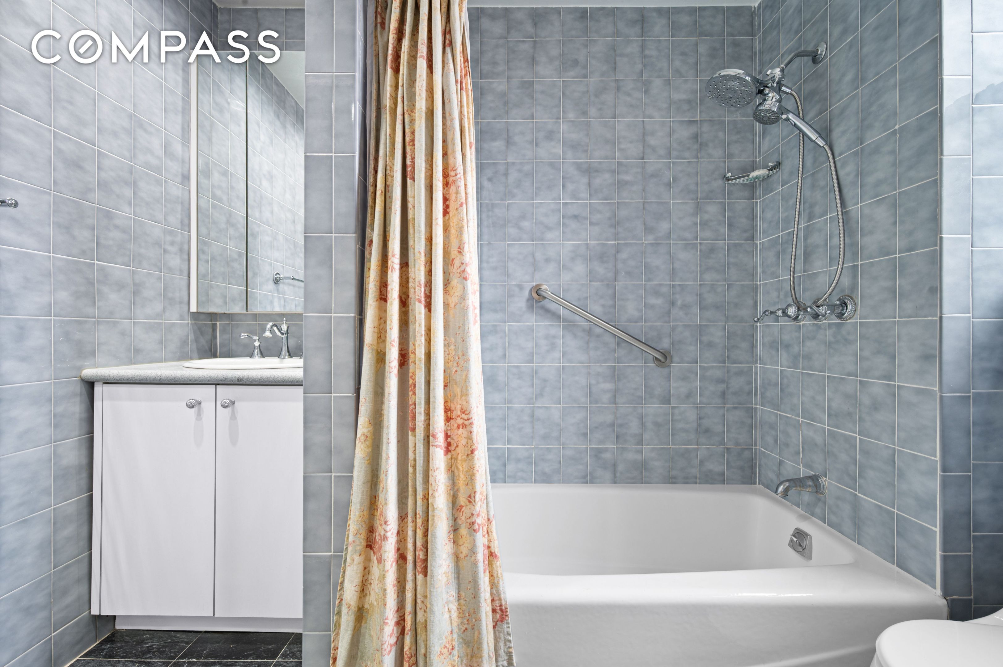 #12 photo, 325 E 57th Street, Sutton Place , NY 10022