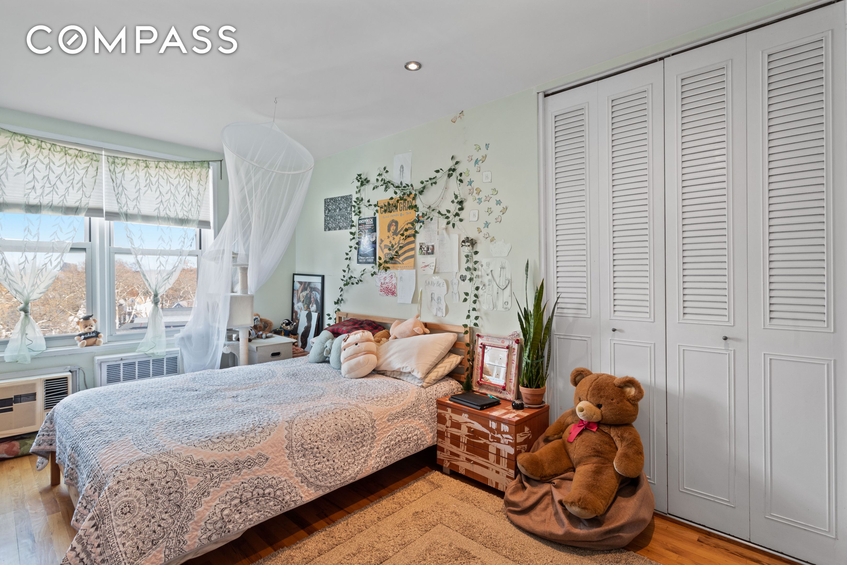 #4 photo, 68-15 Selfridge Street, 뉴욕퀸즈 Forest Hills , NY 11375