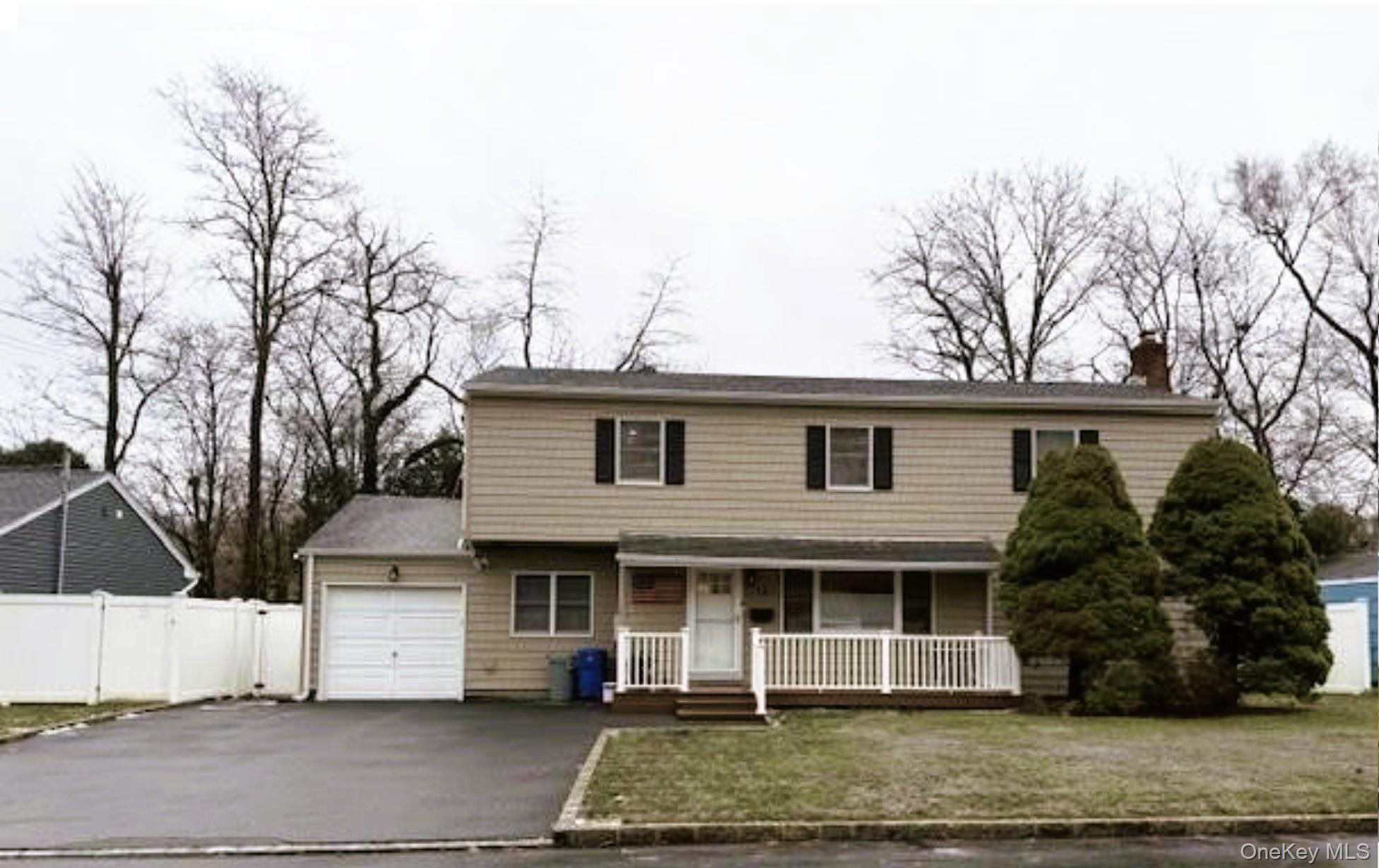 #1 photo, 10 Armell Street, Huntington Station , NY 11746