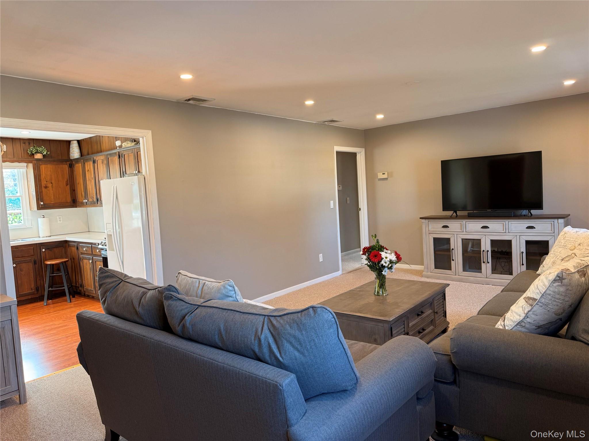 #6 photo, 10 Armell Street, Huntington Station , NY 11746