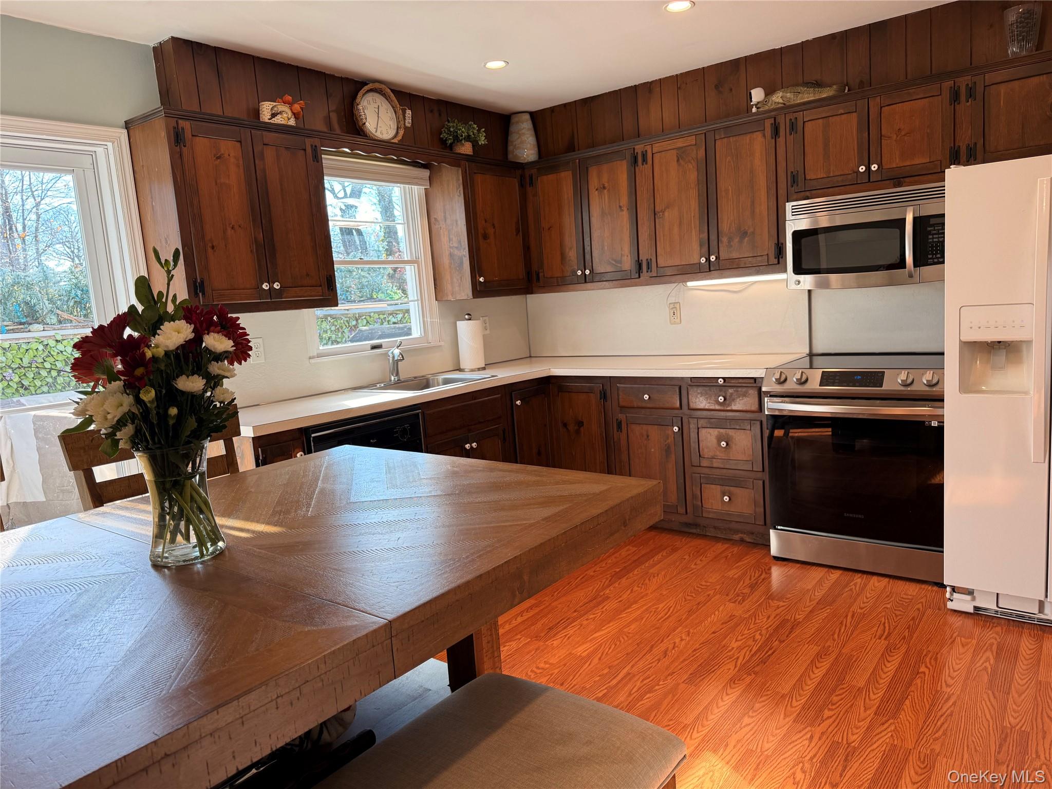 #8 photo, 10 Armell Street, Huntington Station , NY 11746