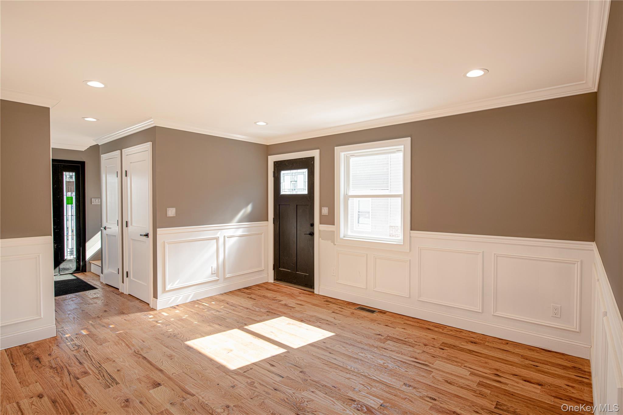 #13 photo, 179 Hillsboro Avenue, नासाउ काउंटी Elmont , NY 11003