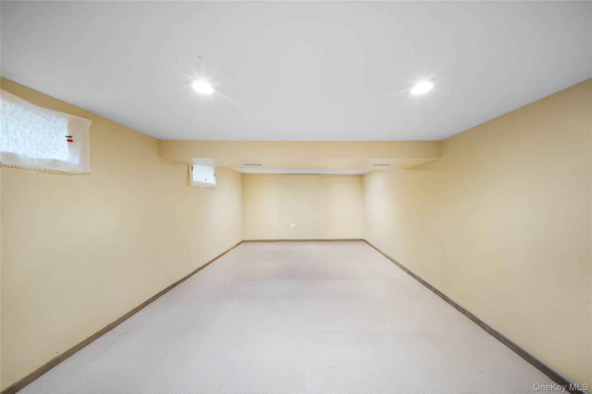 #17 photo, 2421 Atlantic Boulevard, नासाउ काउंटी Wantagh , NY 11793