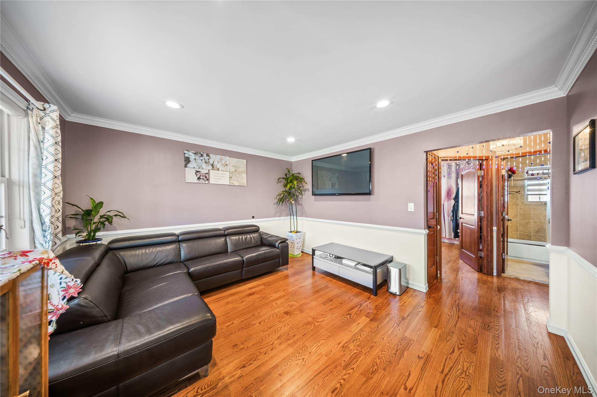 #3 photo, 2421 Atlantic Boulevard, नासाउ काउंटी Wantagh , NY 11793