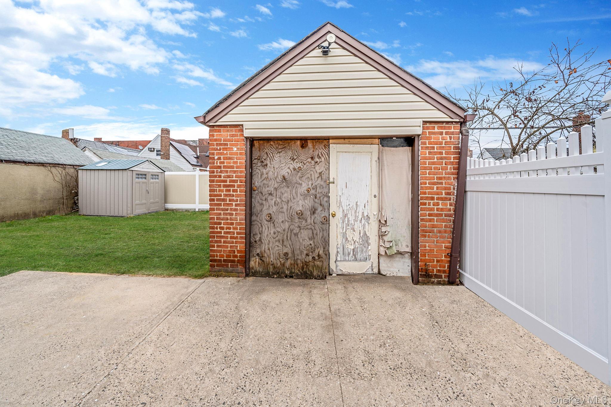 #3 photo, 120-43 234th Street, Cambria Heights , NY 11411