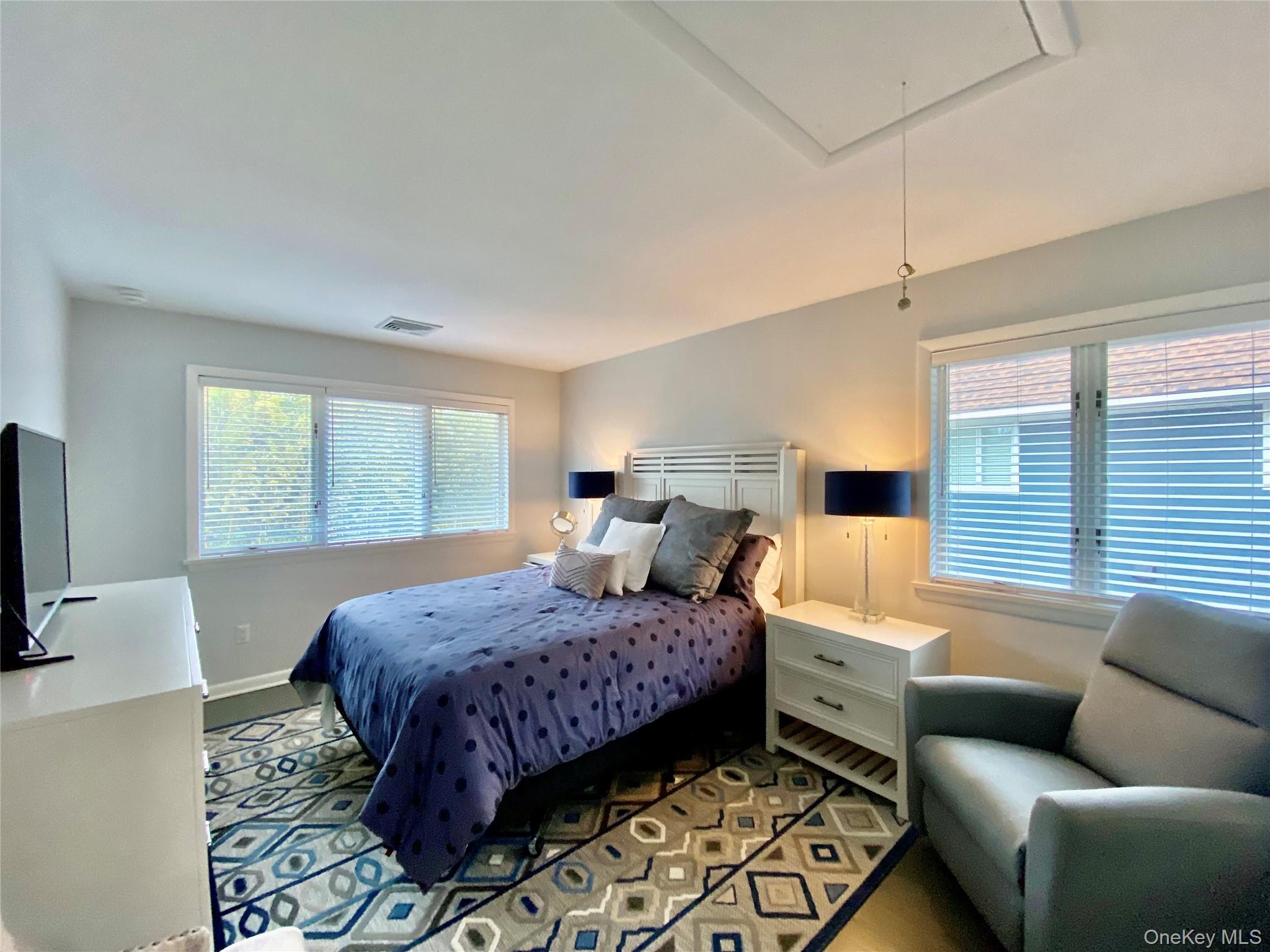 #13 photo, 131 6th Street, Саффолк ‖ Greenport , NY 11944