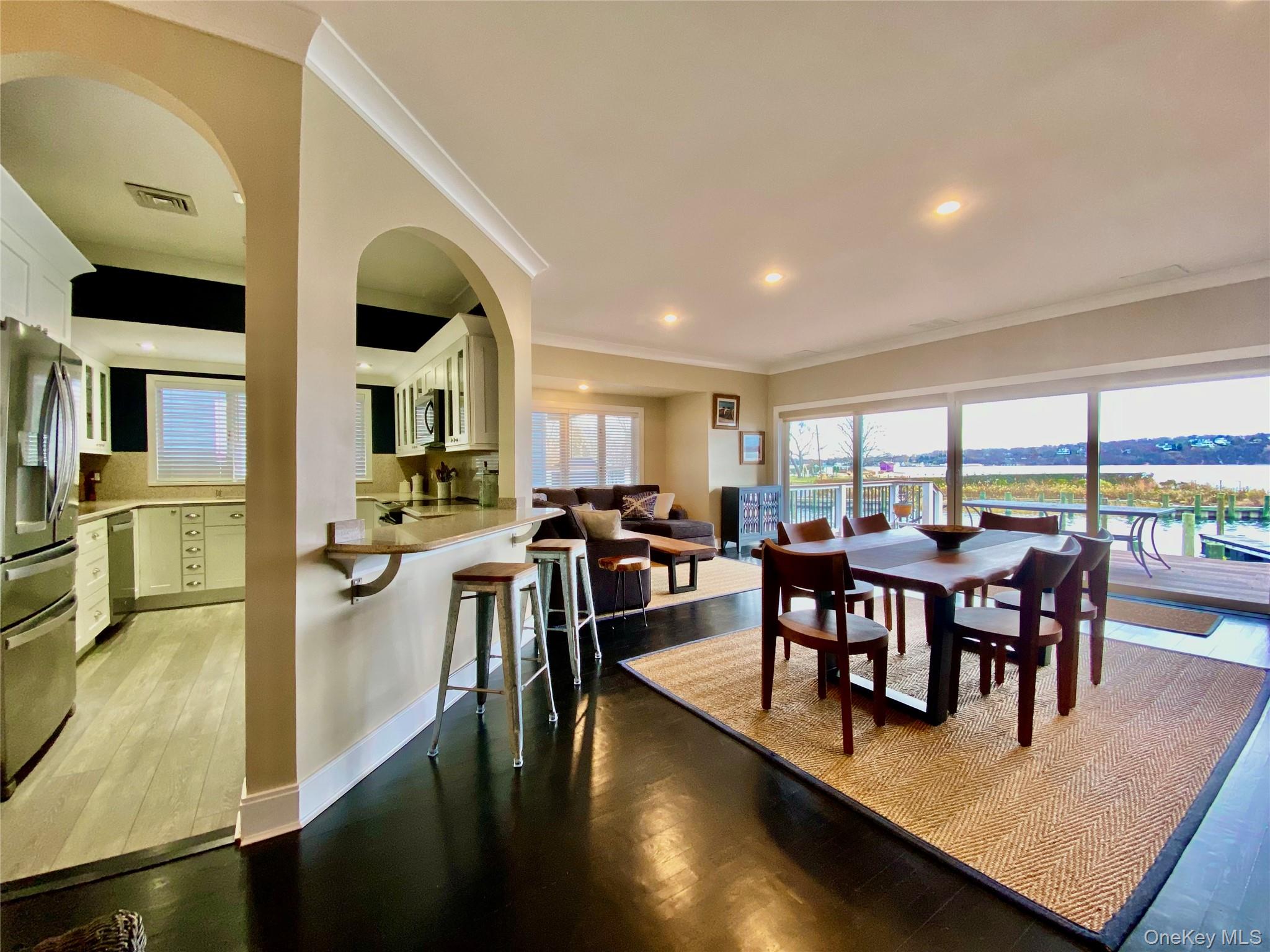 #2 photo, 131 6th Street, Саффолк ‖ Greenport , NY 11944