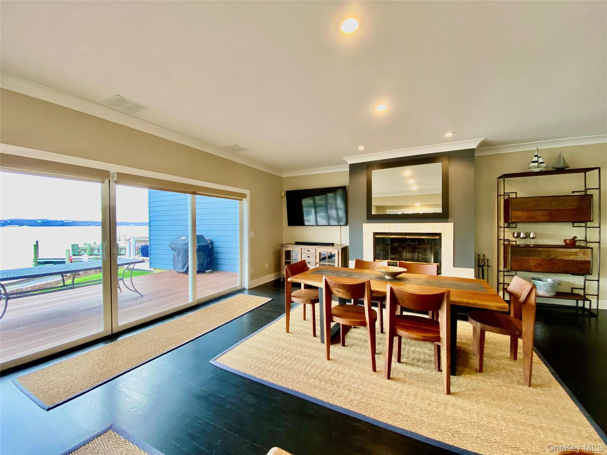 #3 photo, 131 6th Street, Саффолк ‖ Greenport , NY 11944