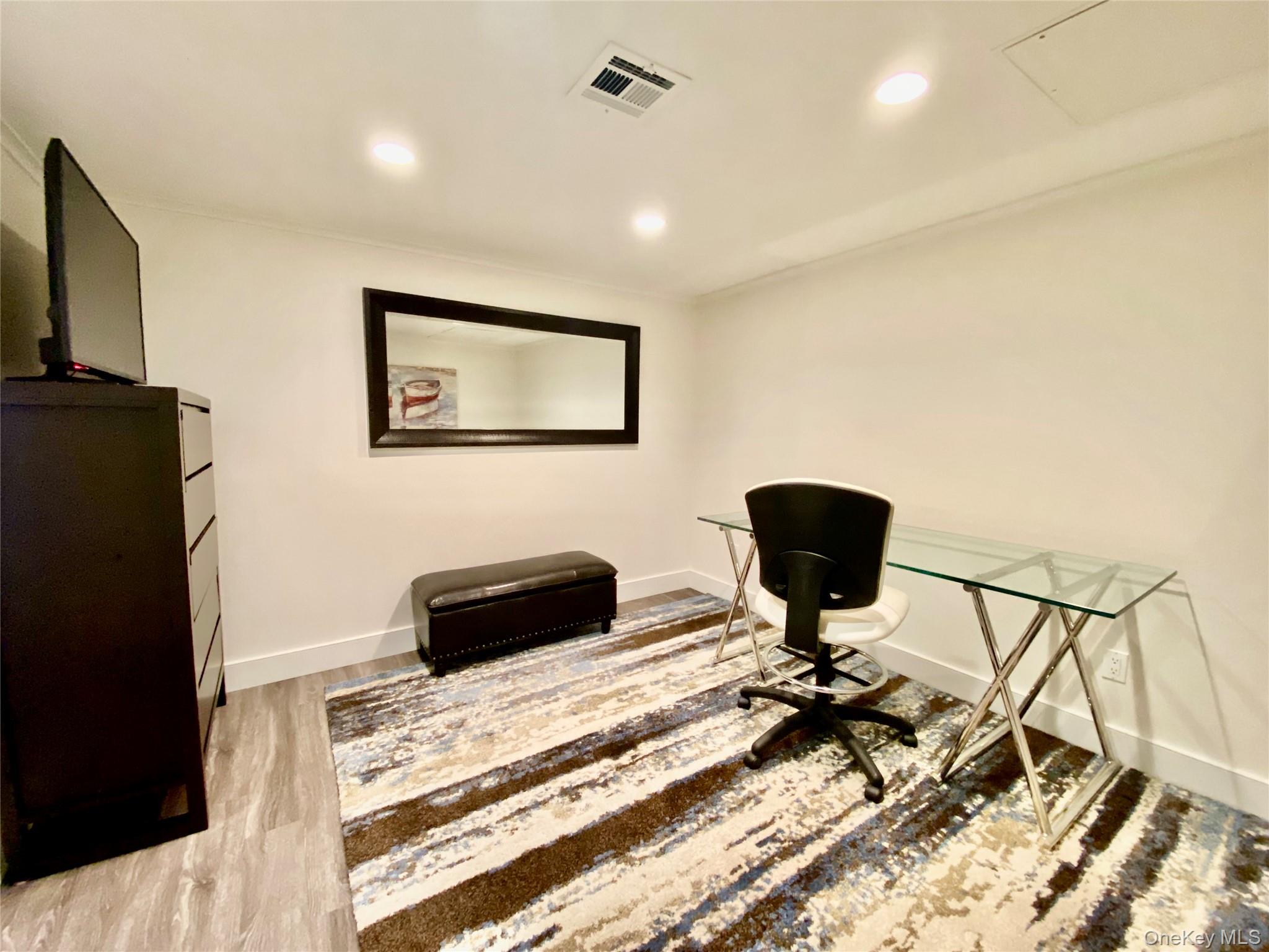 #7 photo, 131 6th Street, Саффолк ‖ Greenport , NY 11944