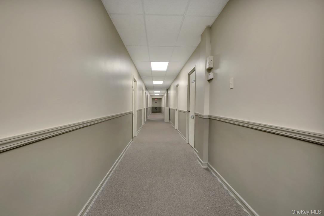 #3 photo, 375 Sunrise Highway, מחוז נסאו Lynbrook , NY 11563