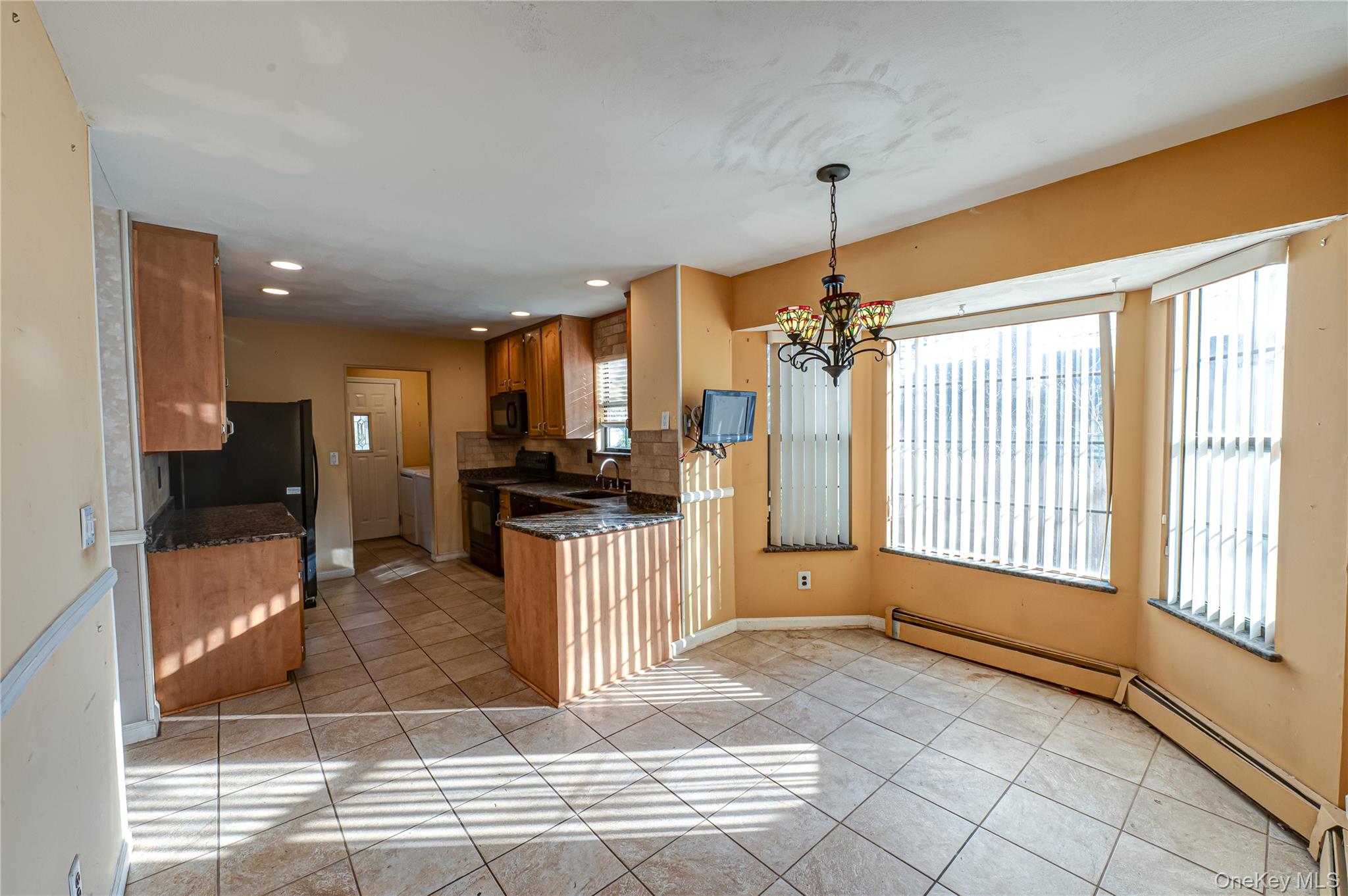 #12 photo, 290 E Woodside Avenue, Patchogue , NY 11772