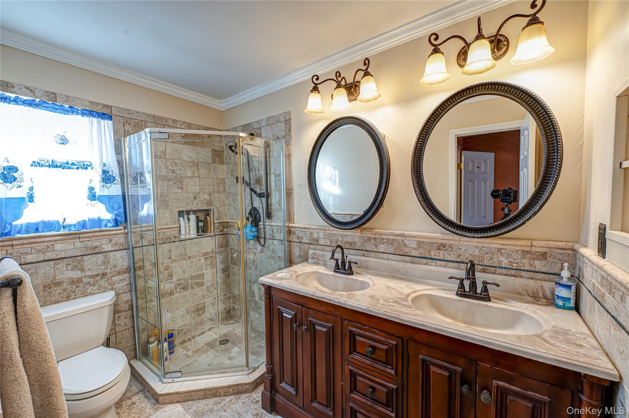 #19 photo, 290 E Woodside Avenue, Patchogue , NY 11772