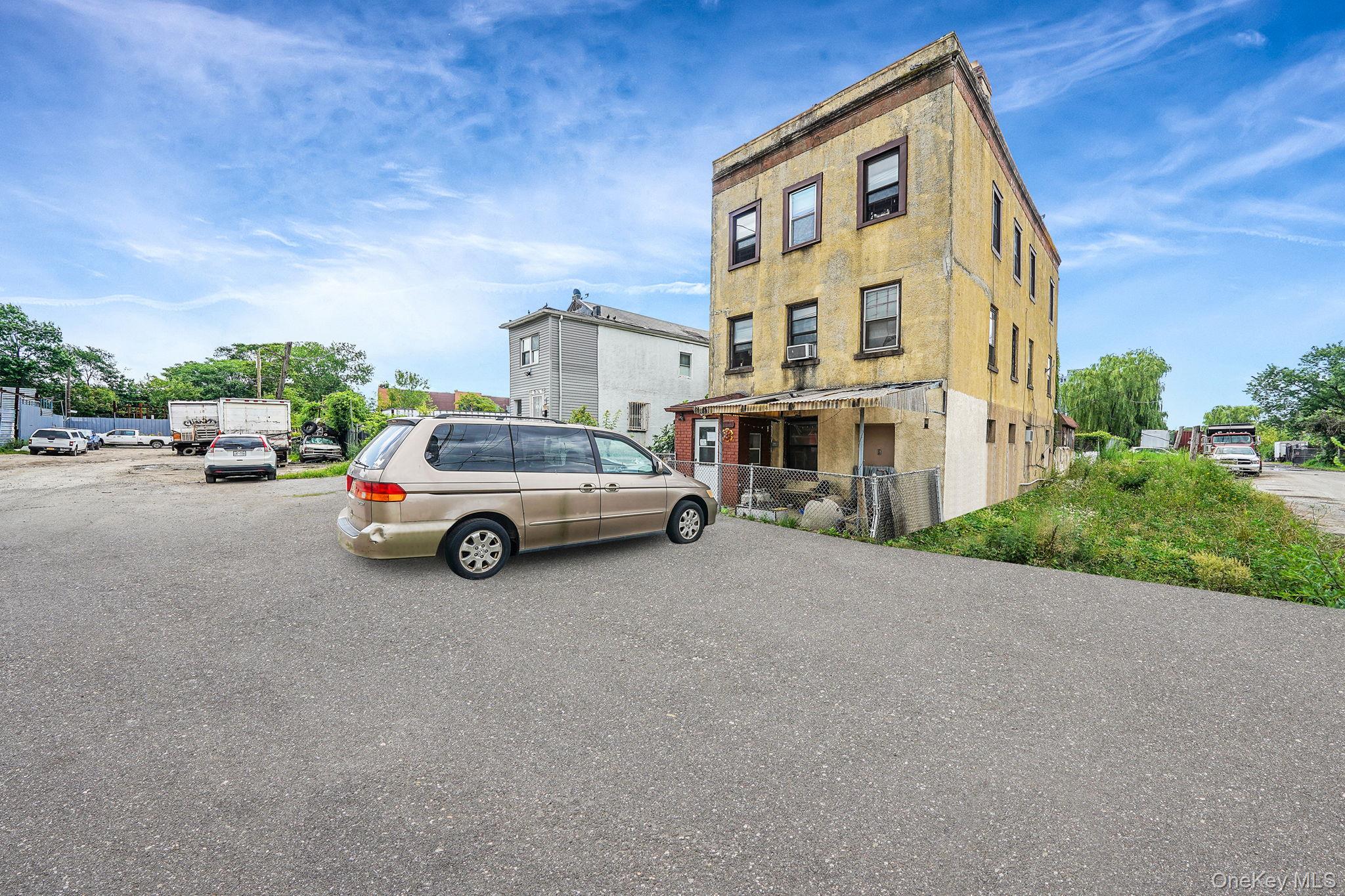 #3 photo, 7602 Blake Avenue, 뉴욕퀸즈 Howard Beach , NY 11414