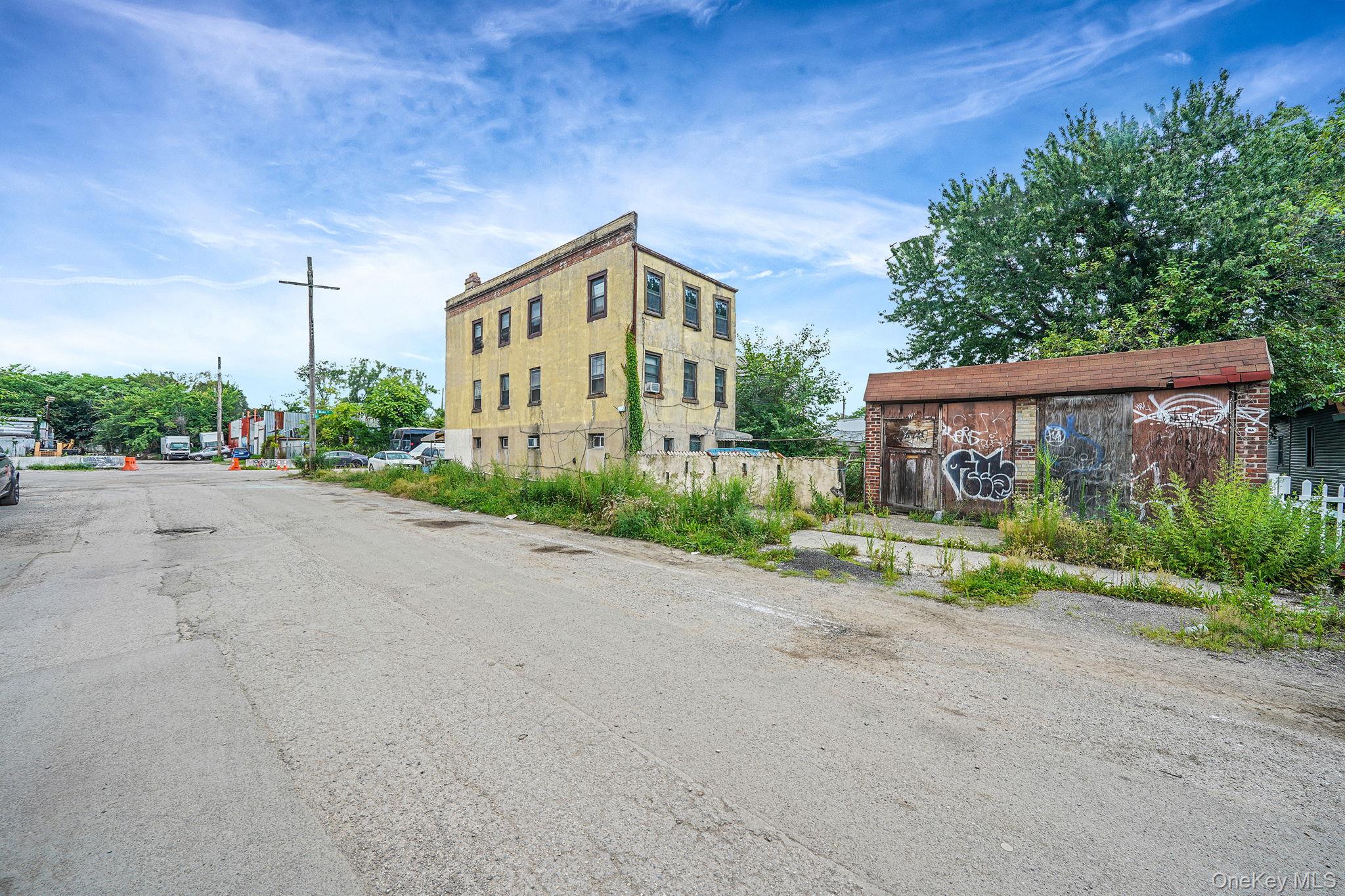 #6 photo, 7602 Blake Avenue, 뉴욕퀸즈 Howard Beach , NY 11414