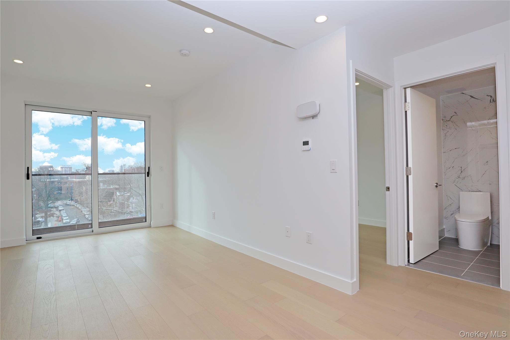 #12 photo, 15002 Northern Boulevard, Flushing , NY 11354