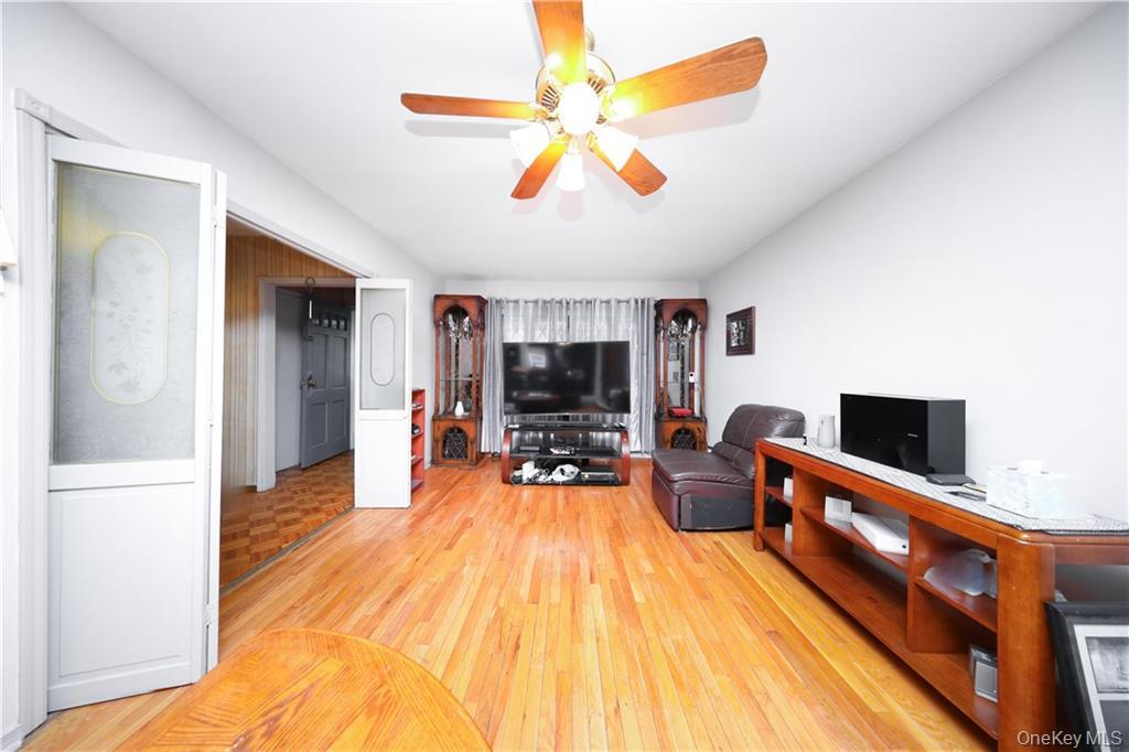 #6 photo, 1296 E 54th Street, Brooklyn , NY 11234