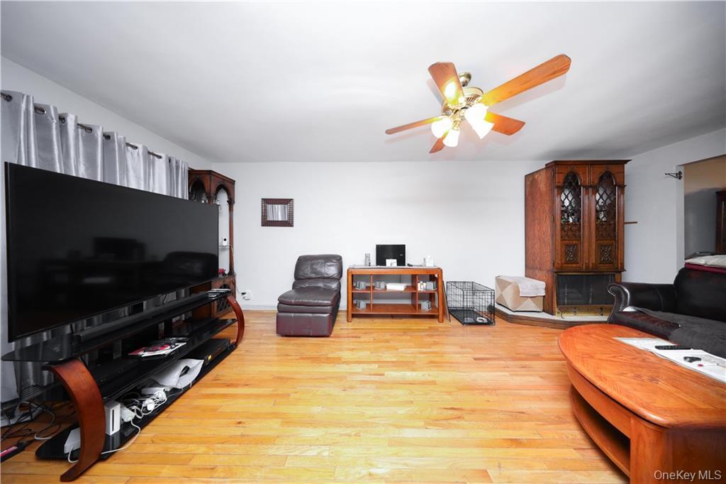 #7 photo, 1296 E 54th Street, Brooklyn , NY 11234