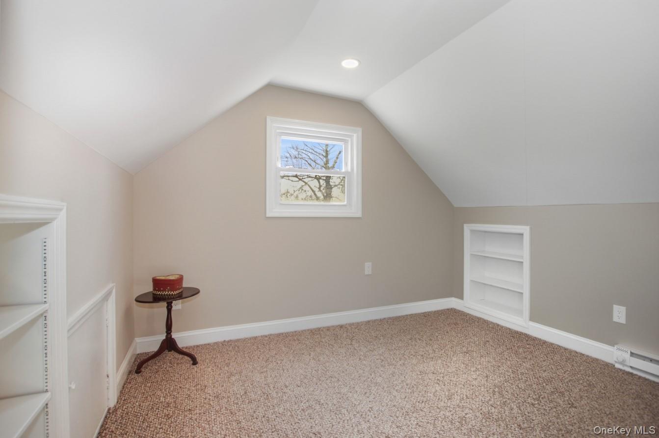 #12 photo, 57 Remson Street, नासाउ काउंटी Valley Stream , NY 11580