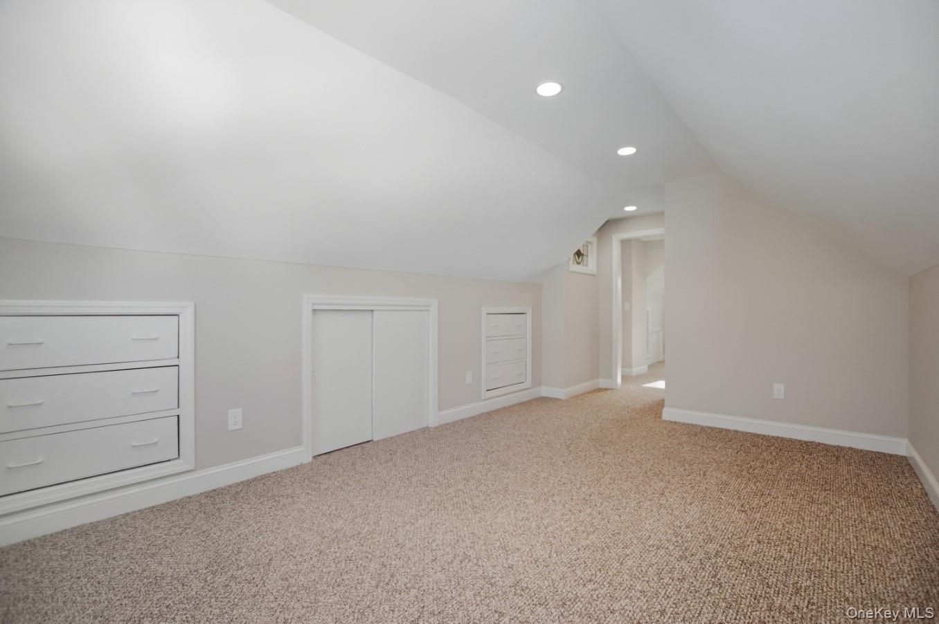 #14 photo, 57 Remson Street, नासाउ काउंटी Valley Stream , NY 11580