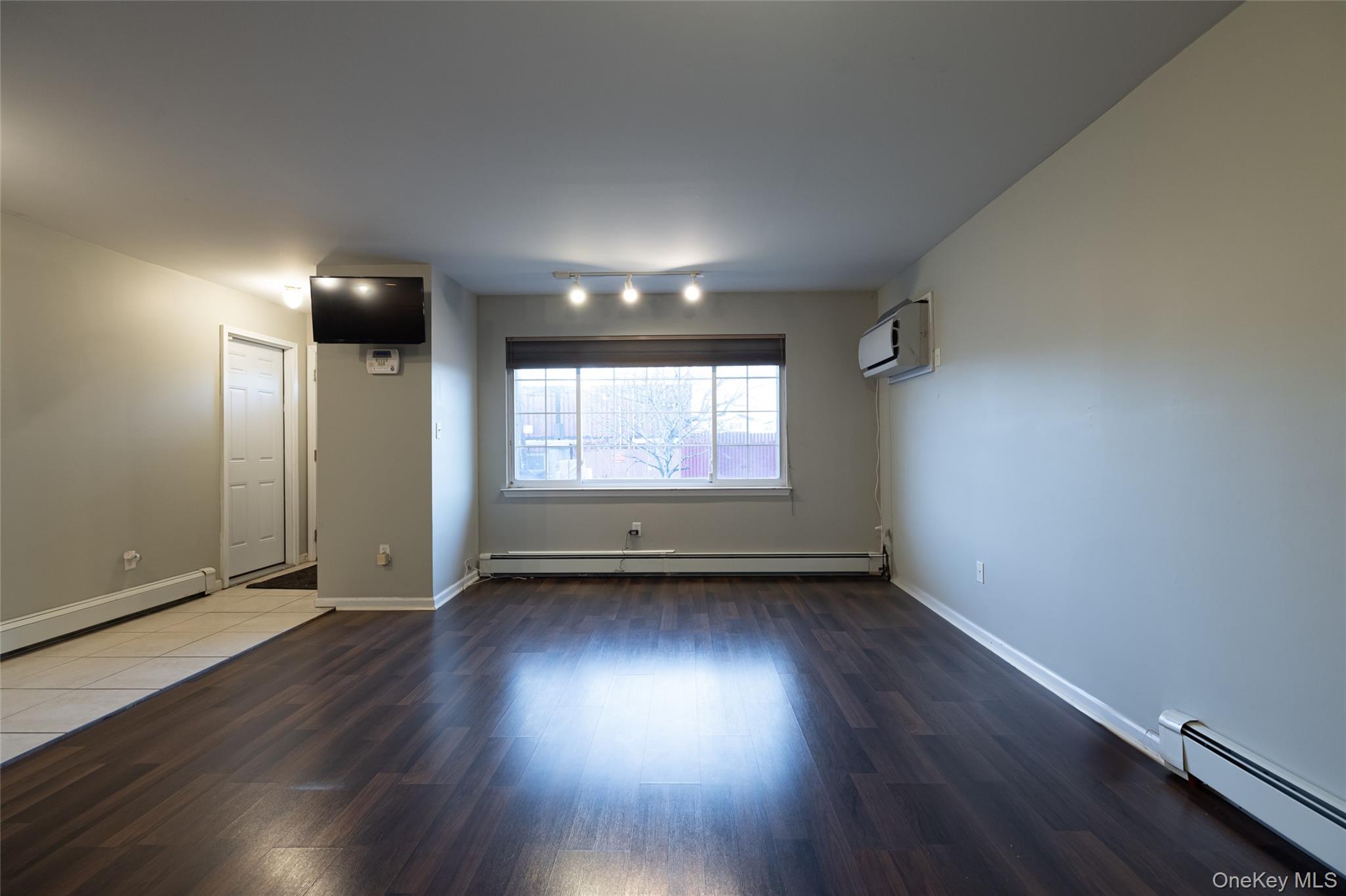 #6 photo, 6221 Almeda Avenue, Куинс ‖ Arverne , NY 11692