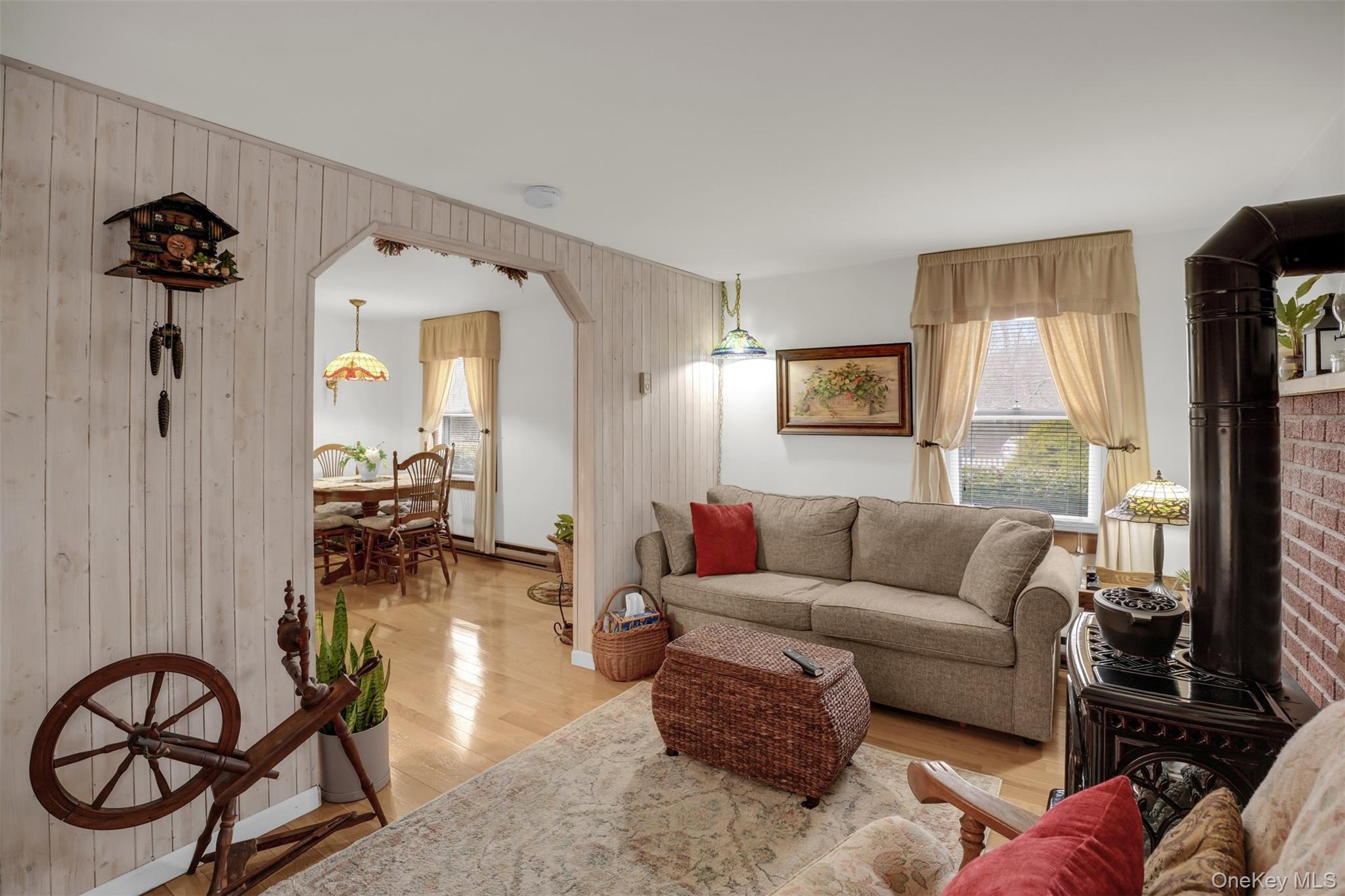 #5 photo, 103 Wauwepex Trail, Ridge , NY 11961