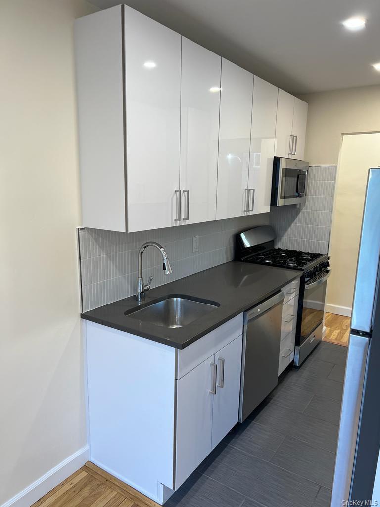 #5 photo, 142-20 84 Drive, 뉴욕퀸즈 Briarwood , NY 11435