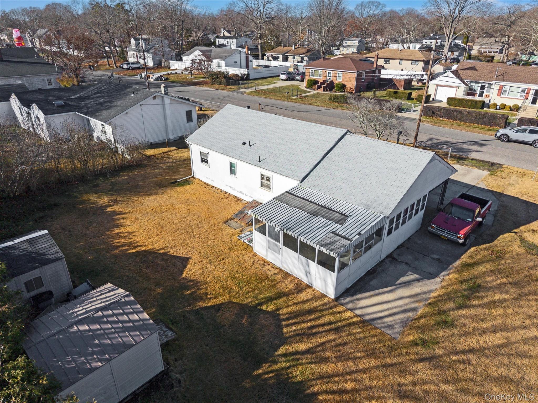 #15 photo, 32 Flintlock Drive, Shirley , NY 11967